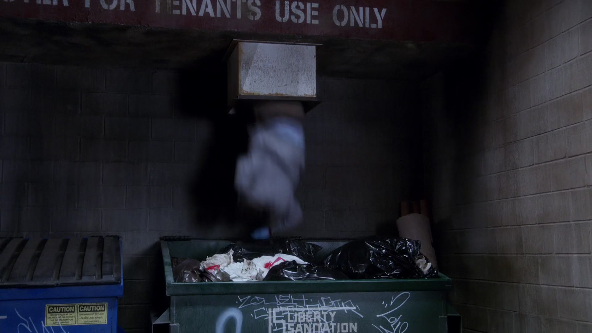 1x05_535.jpg