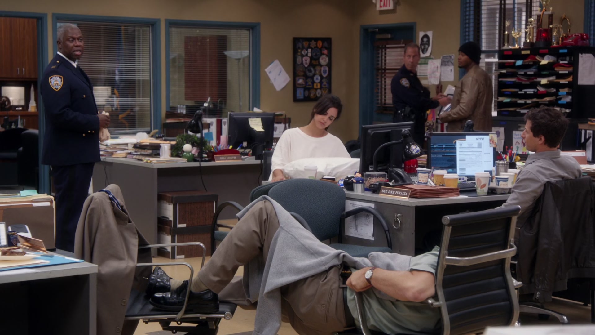 1x07_180.jpg