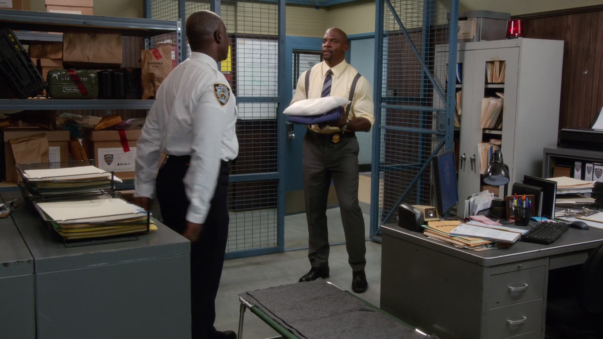 1x07_410.jpg