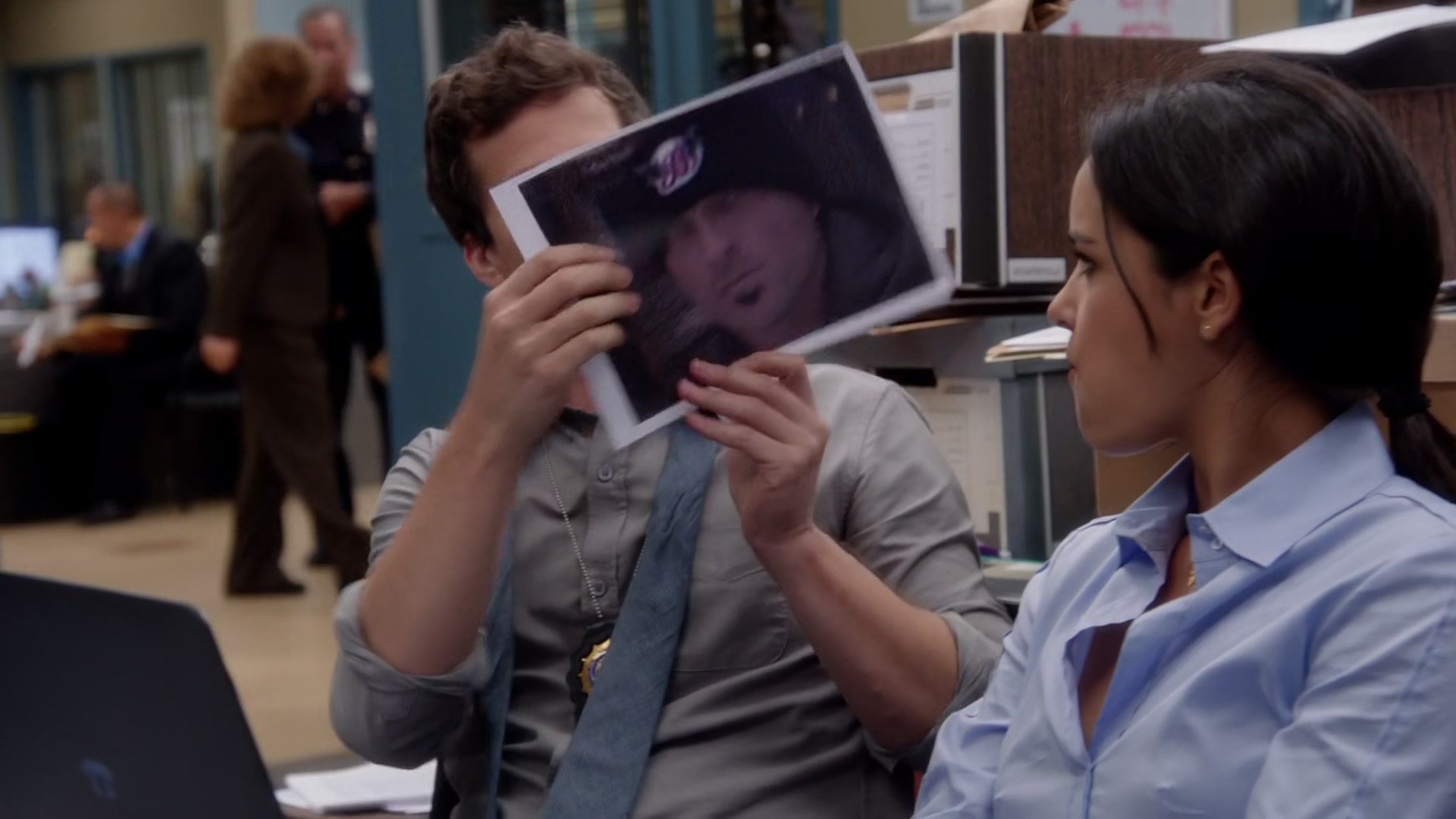 1x07_503.jpg