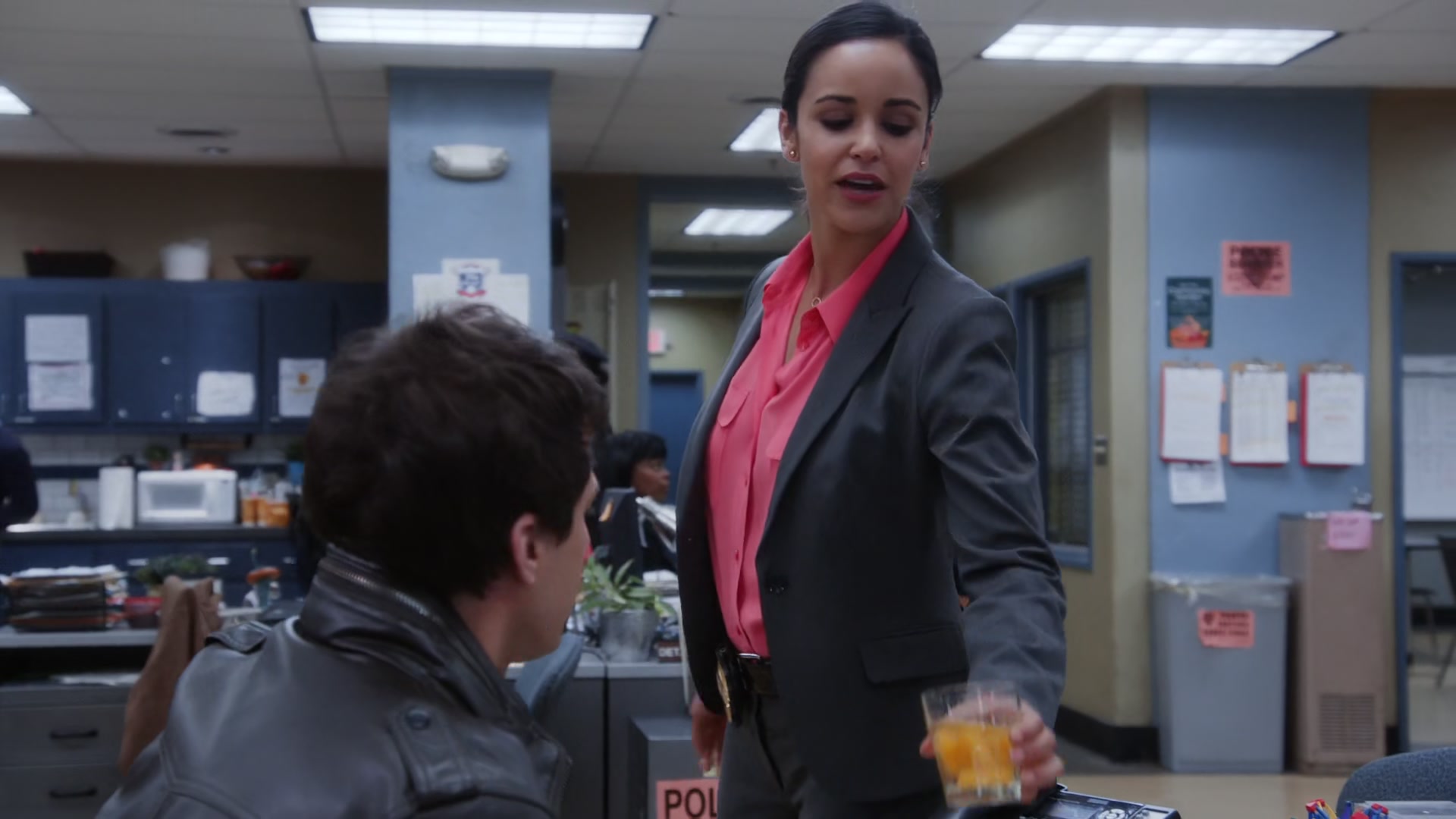 1x08_315.jpg