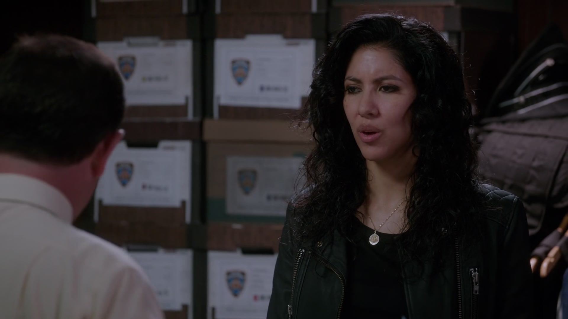 2x02_141.jpg