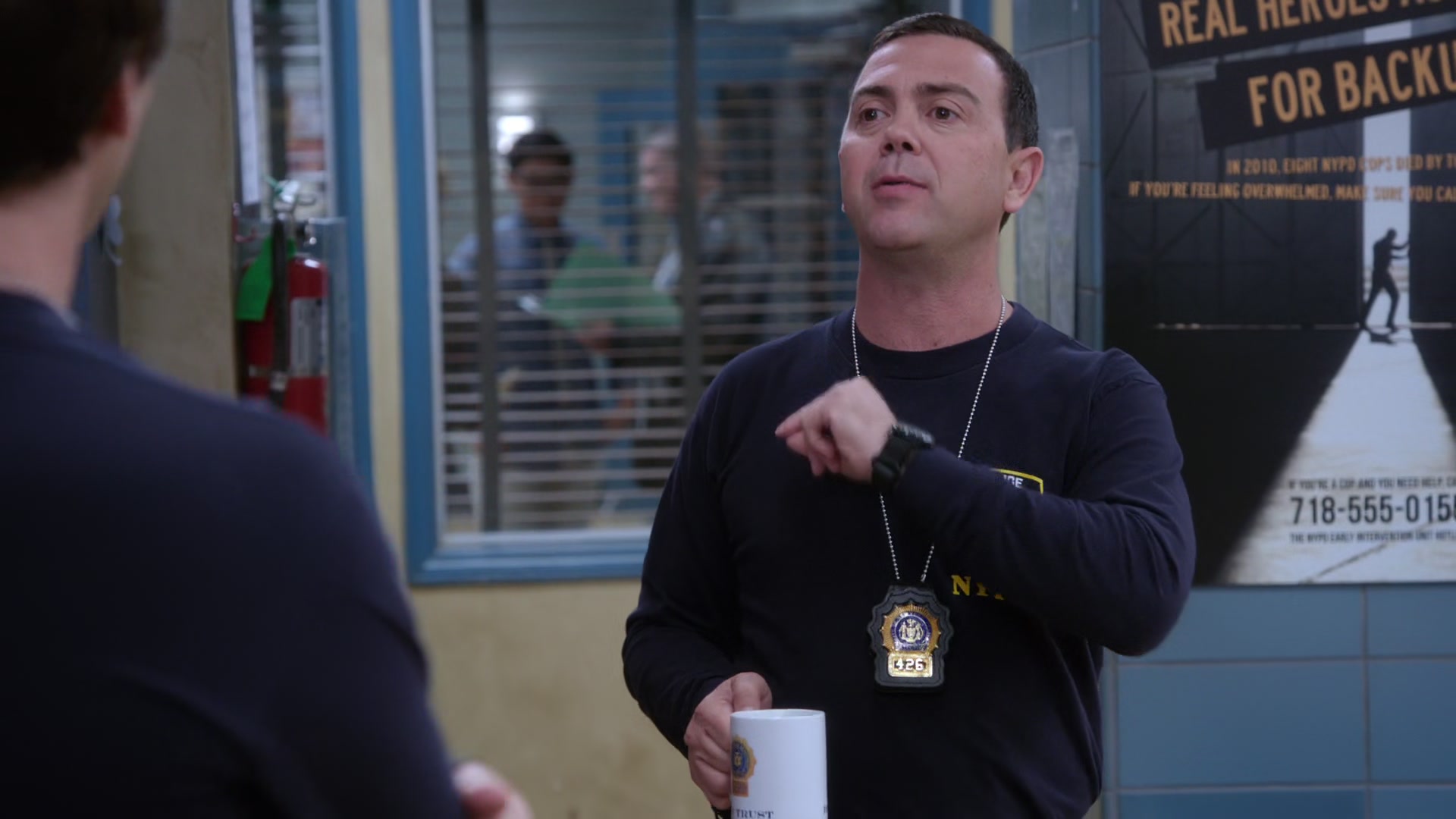 2x03_026.jpg
