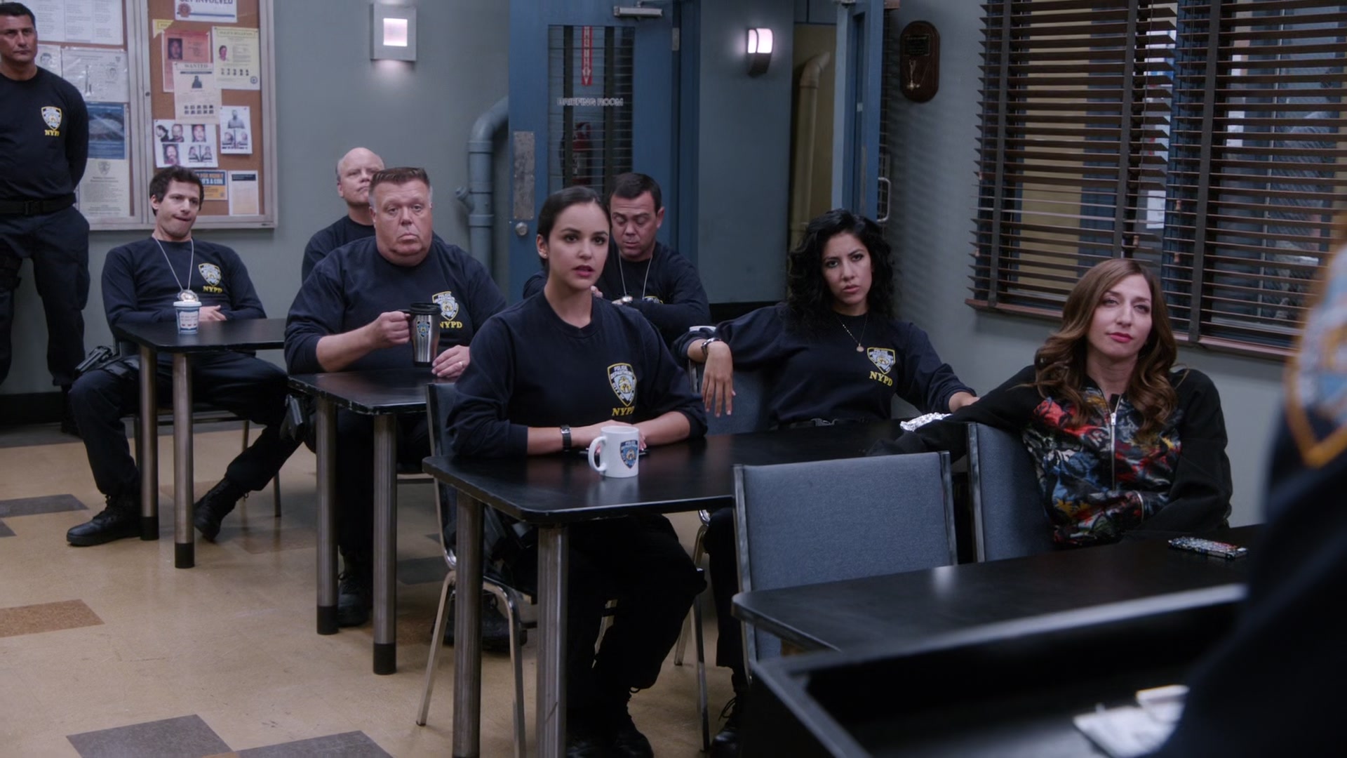 2x03_048.jpg