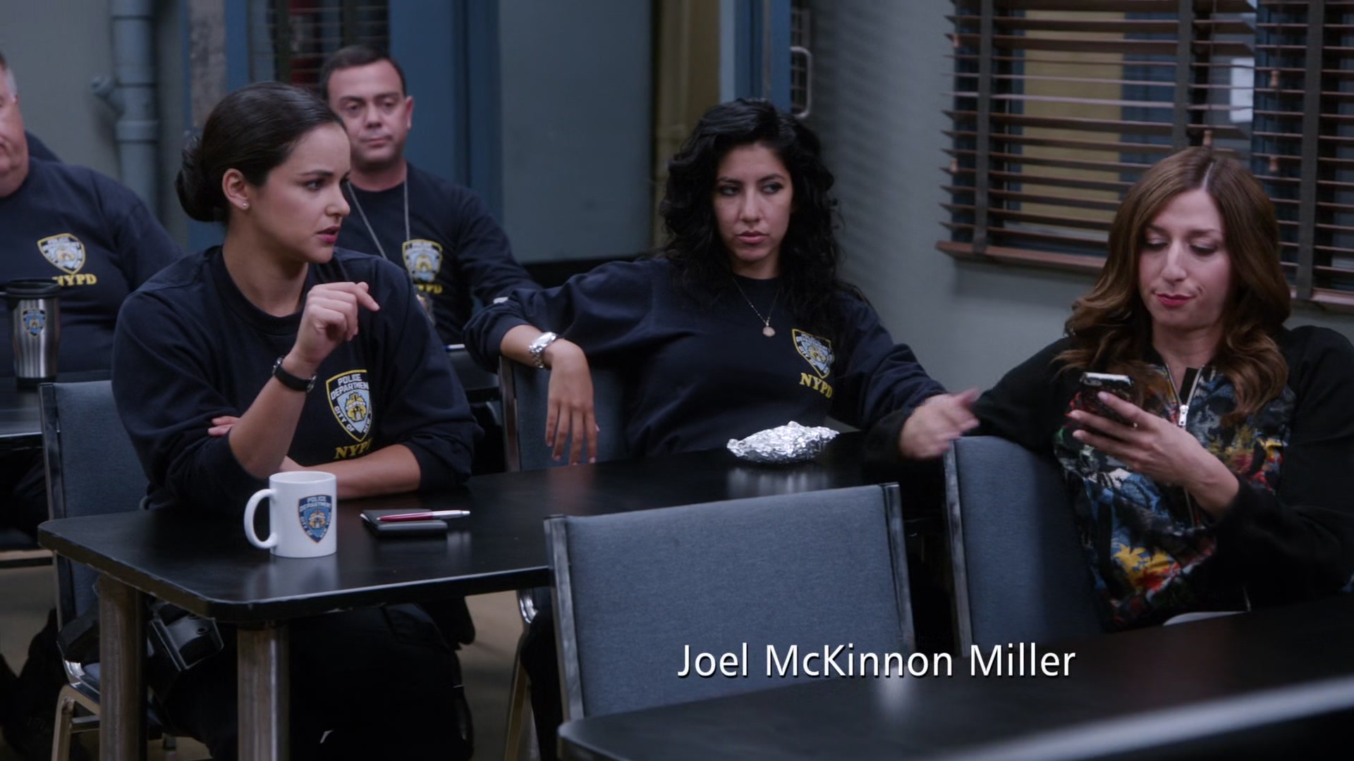 2x03_053.jpg