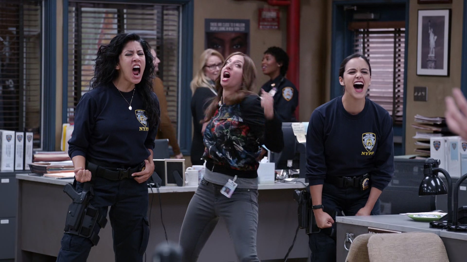 2x03_168.jpg
