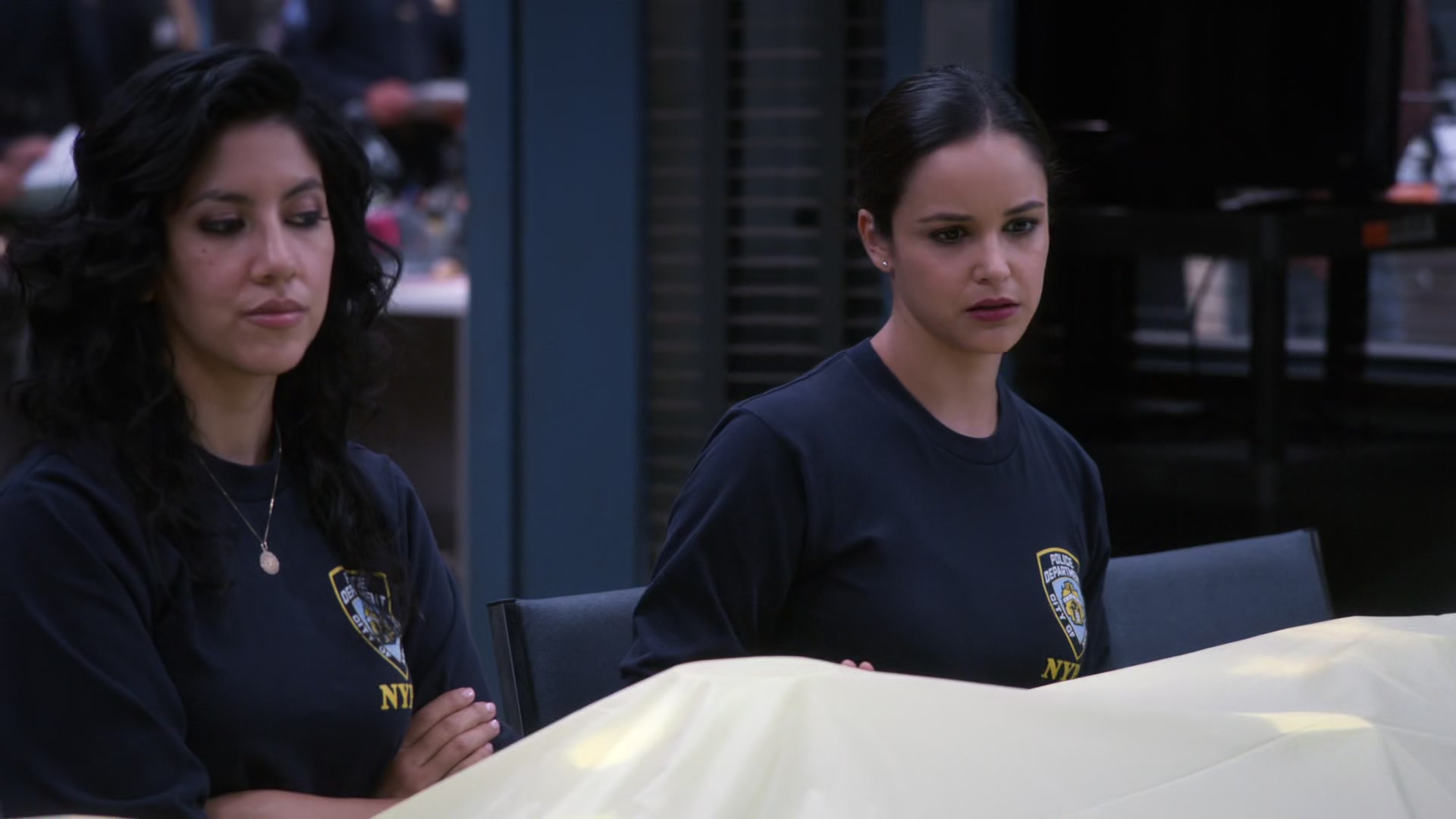 2x03_179.jpg