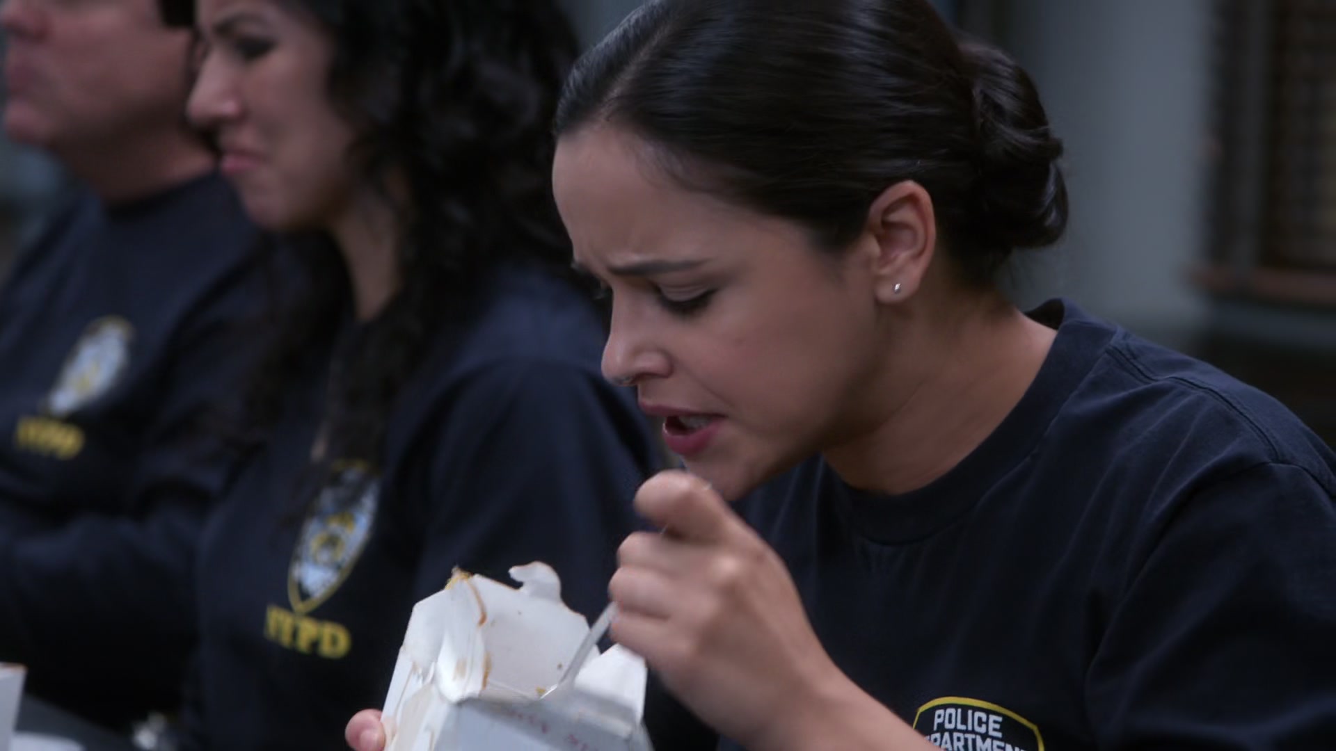 2x03_205.jpg