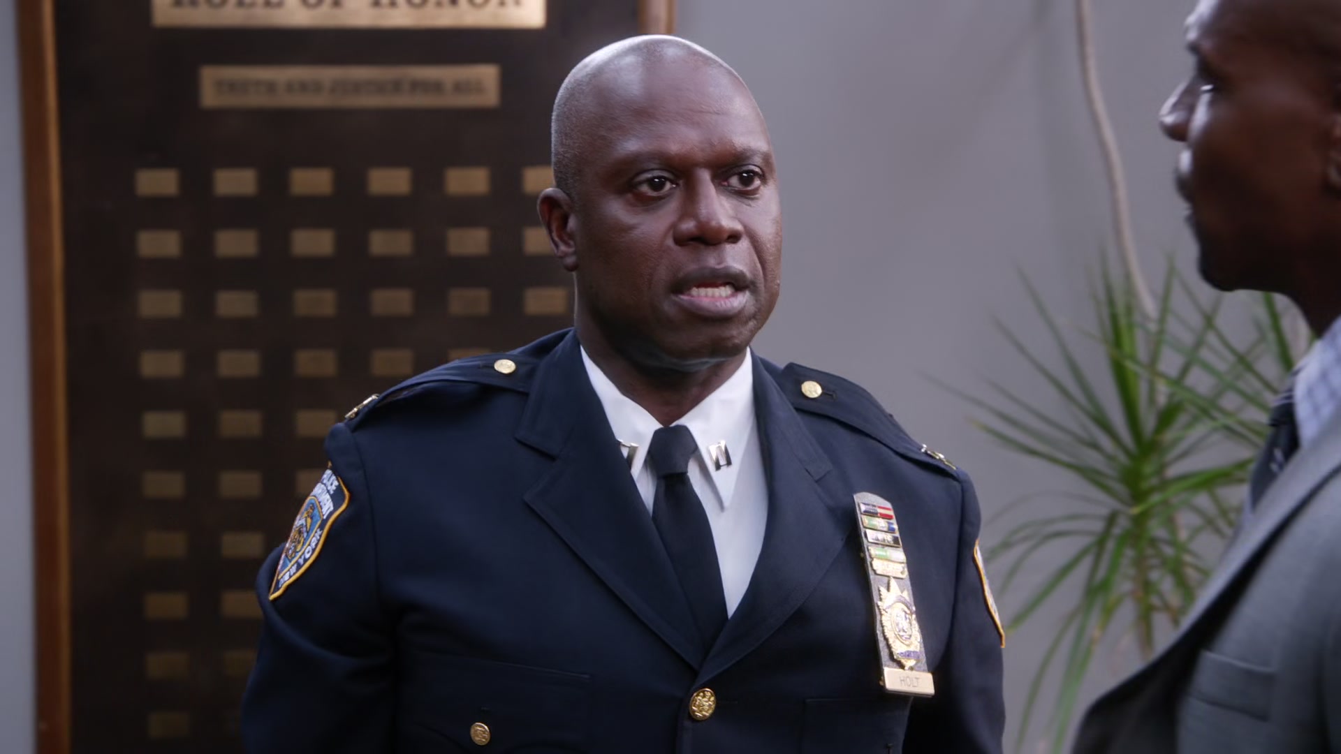 2x03_246.jpg