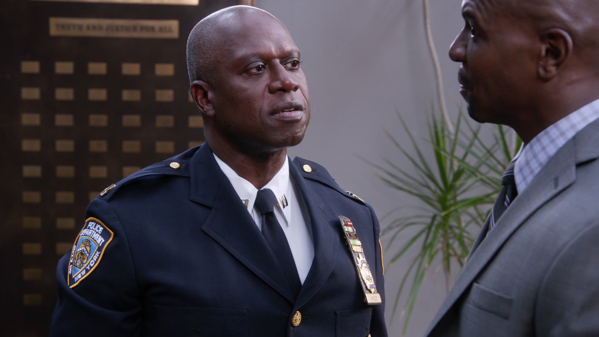 2x03_249.jpg