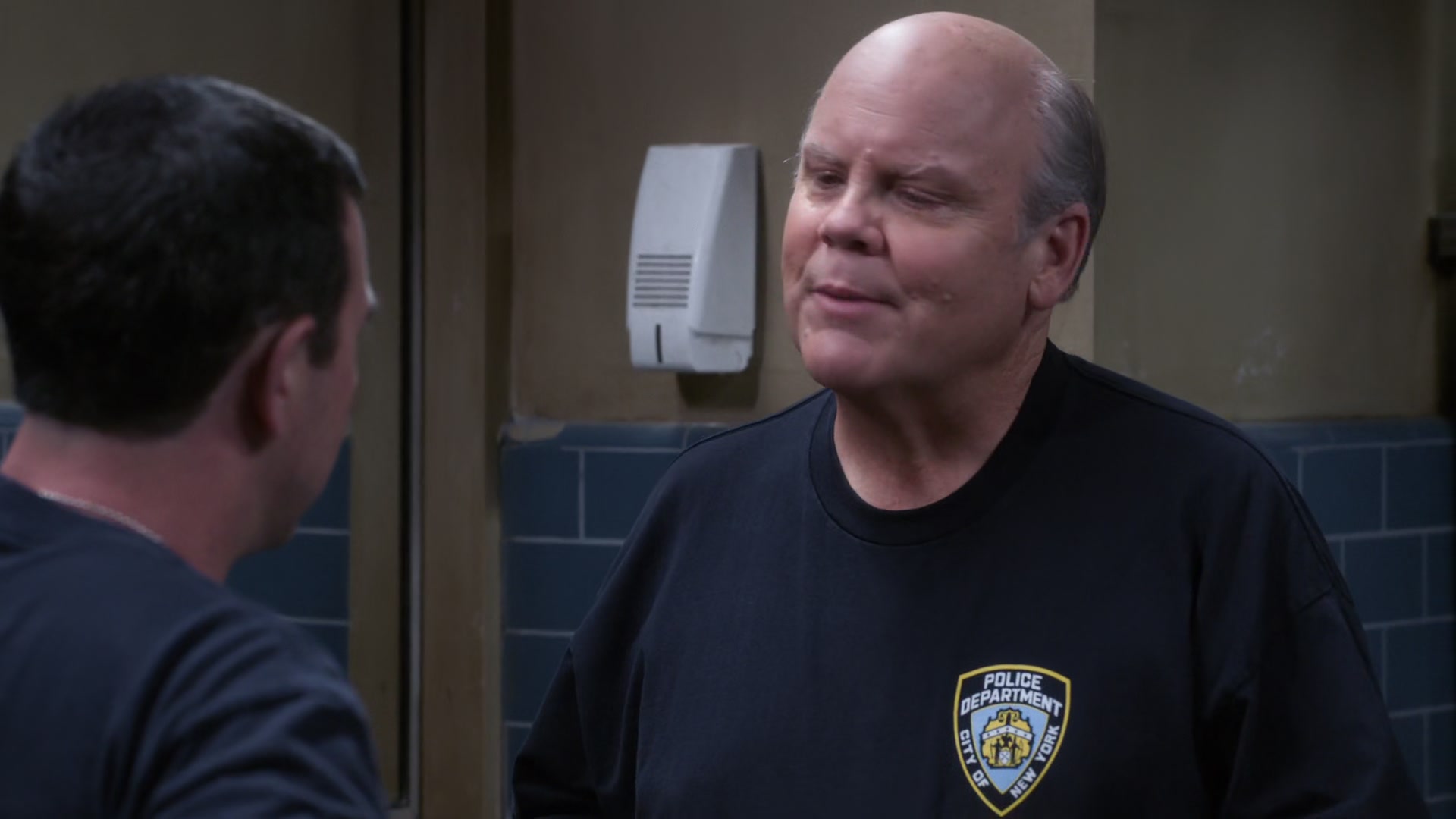 2x03_270.jpg