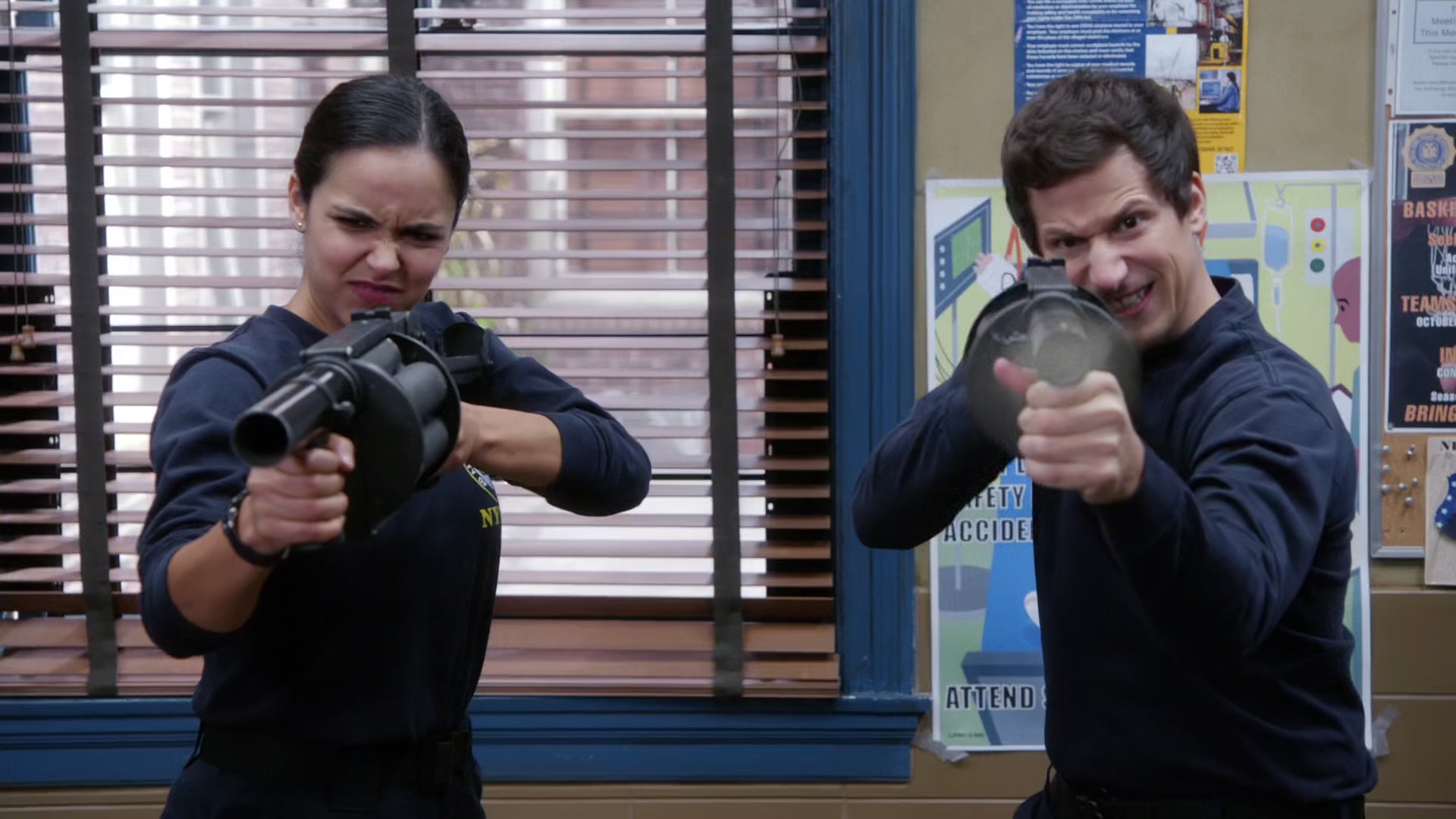 2x03_475.jpg