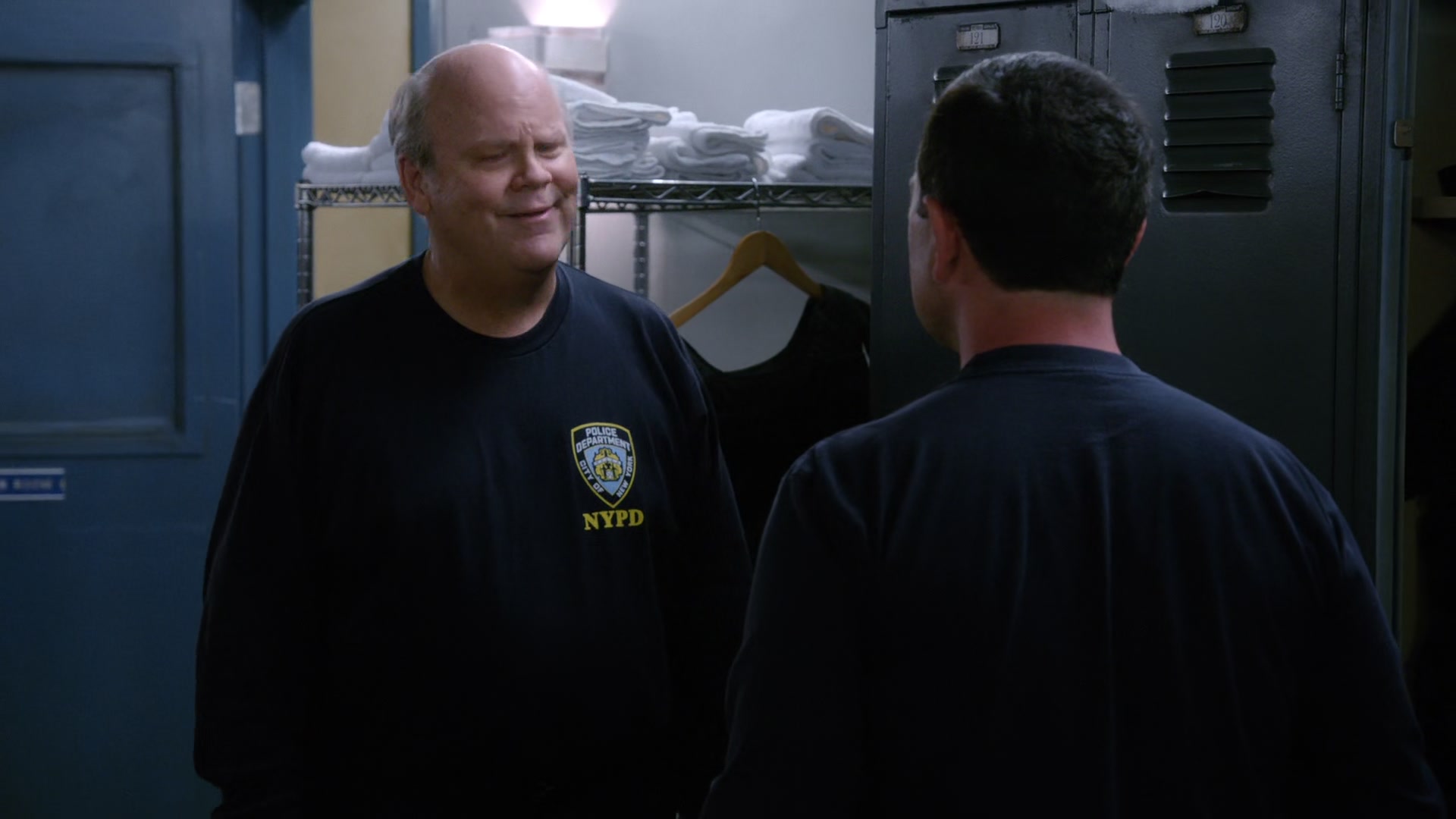 2x03_526.jpg