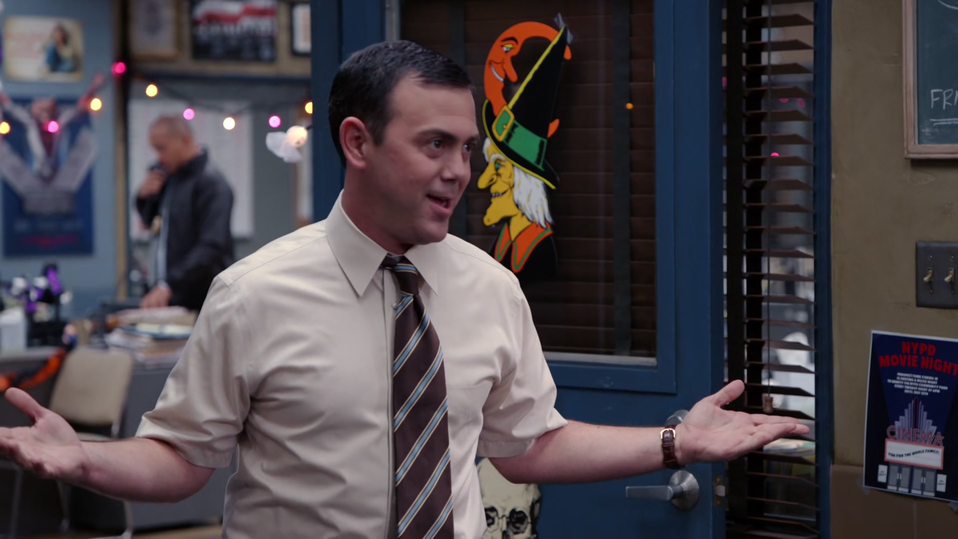 2x04_006.jpg