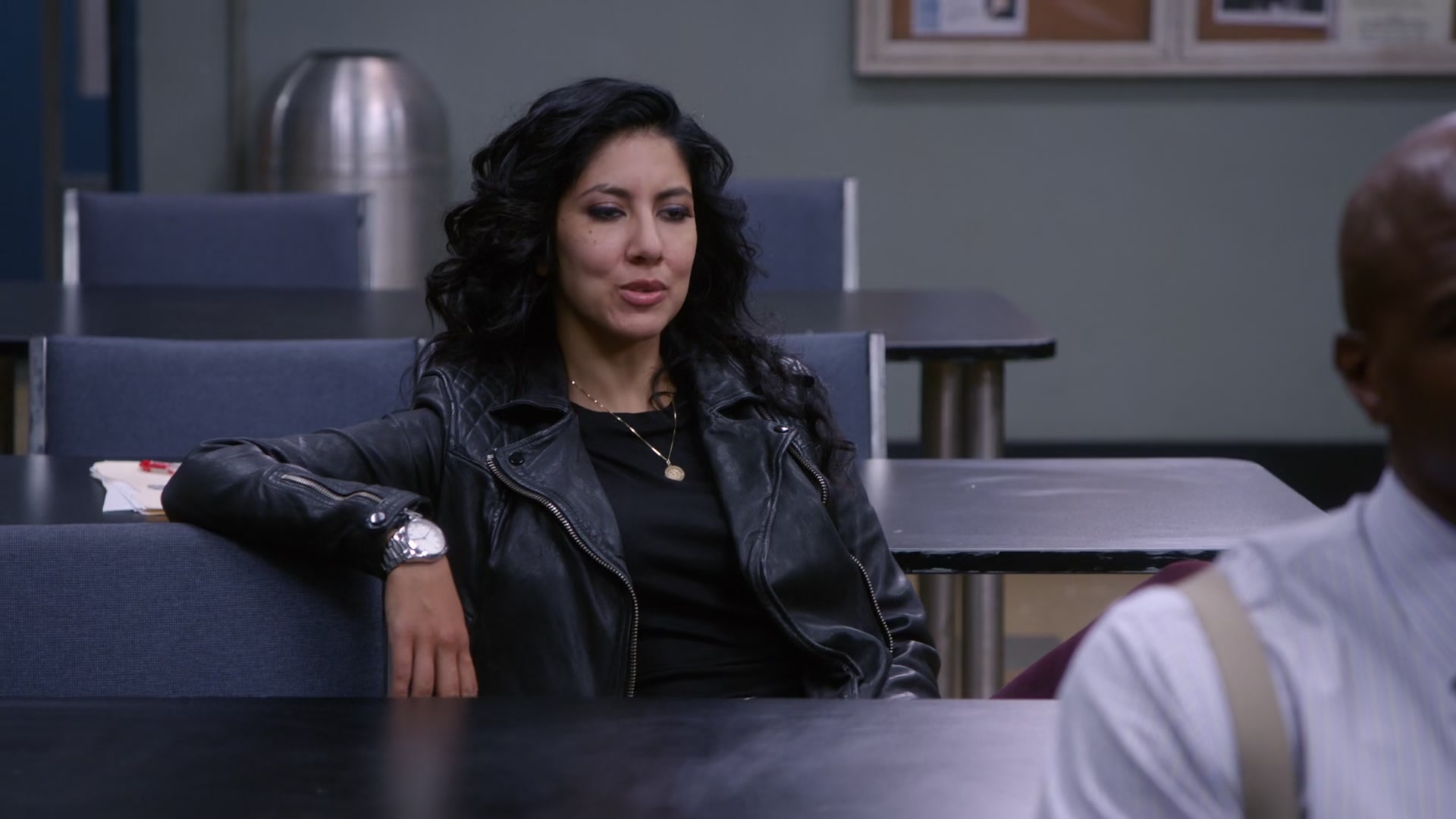 2x04_110.jpg