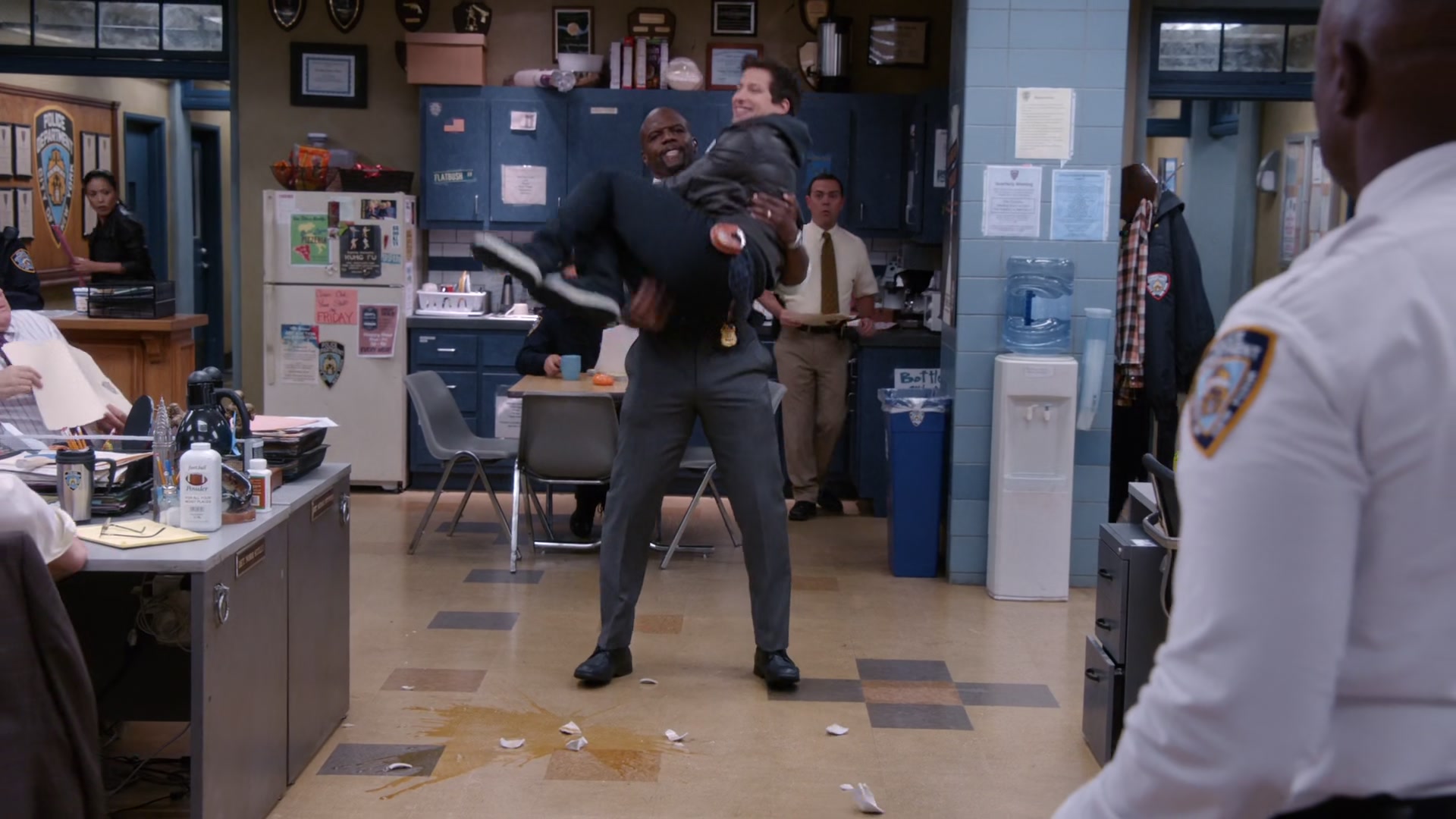2x05_034.jpg