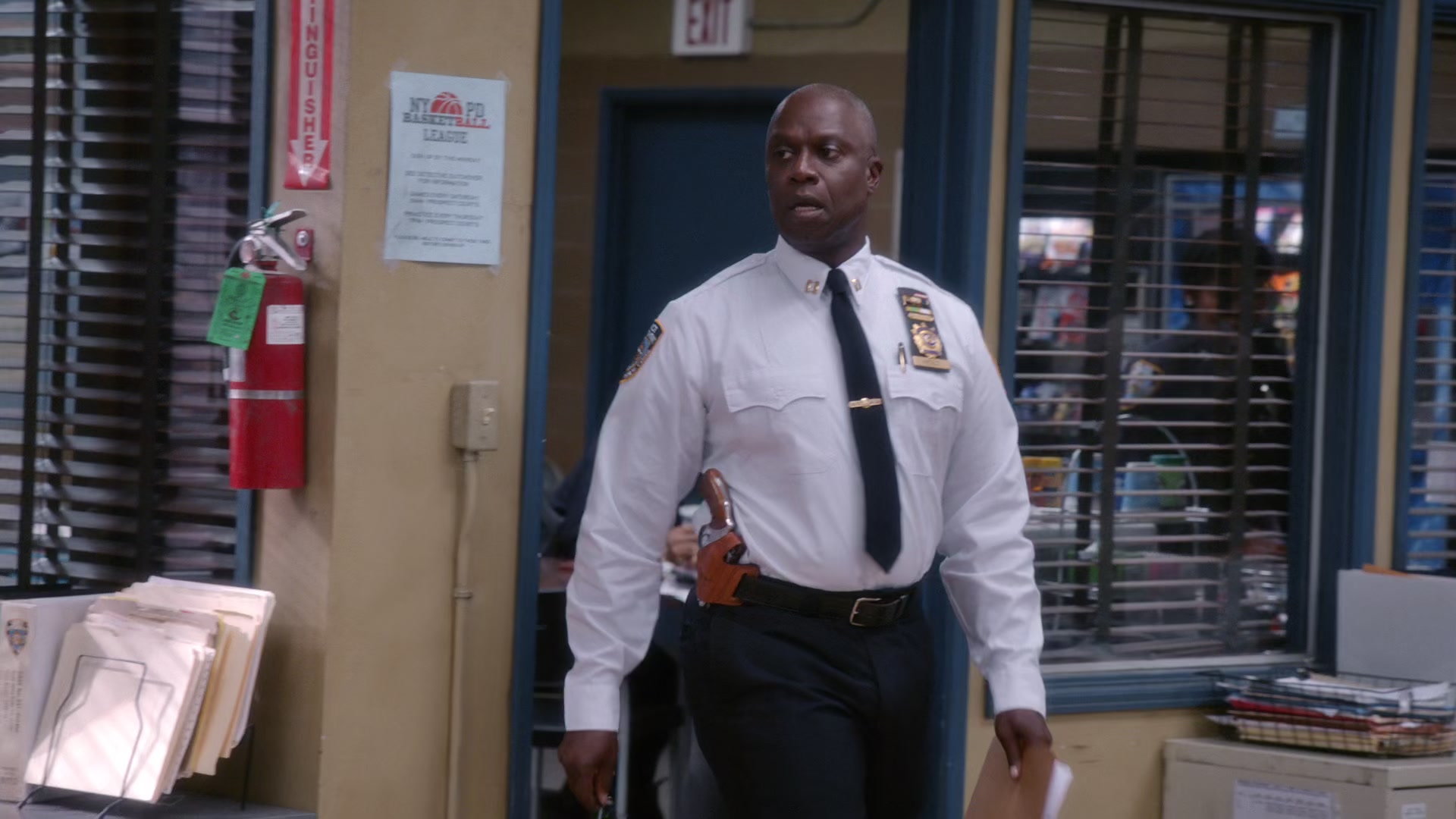 2x05_101.jpg
