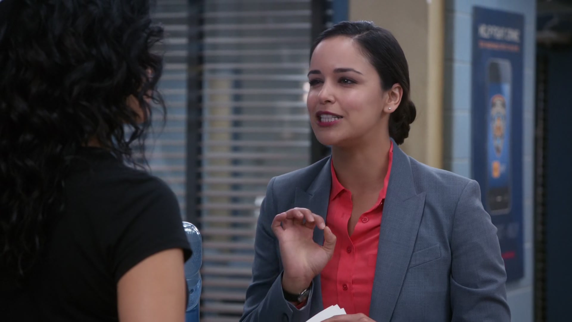 2x06_430.jpg