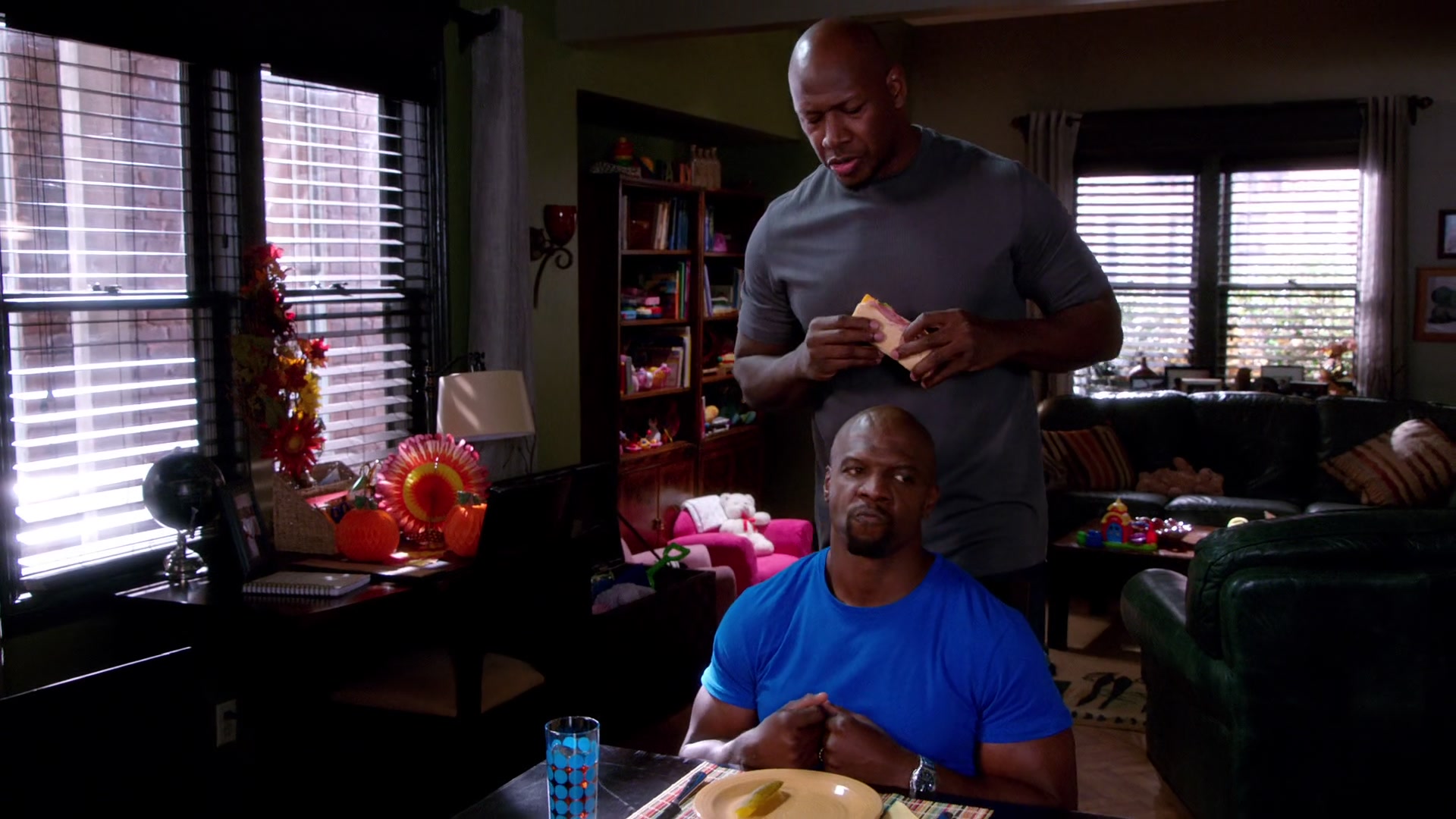 2x07_121.jpg