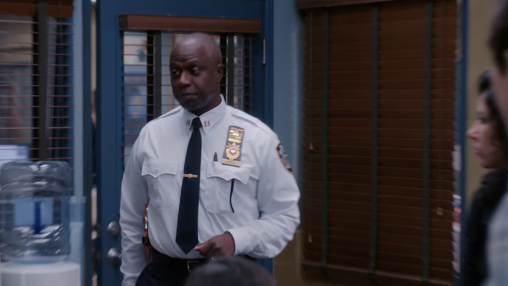 2x08_017.jpg