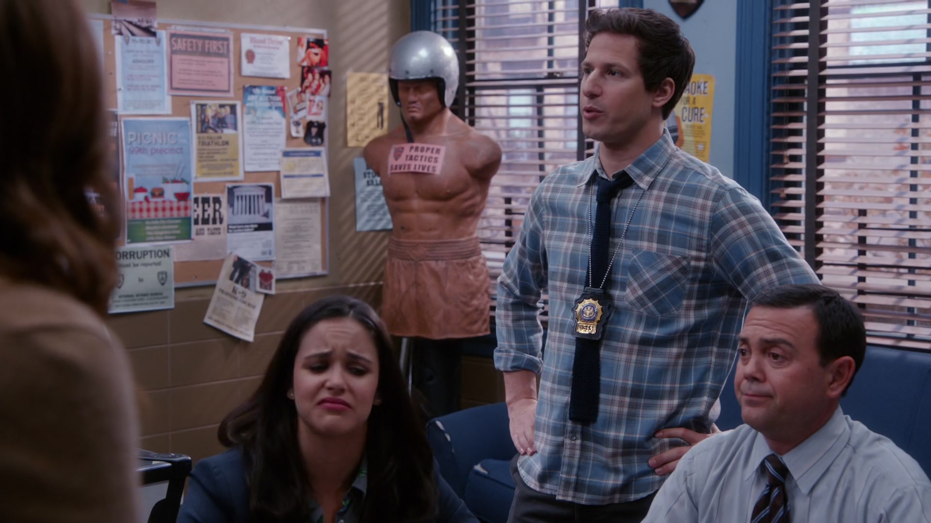 2x08_018.jpg