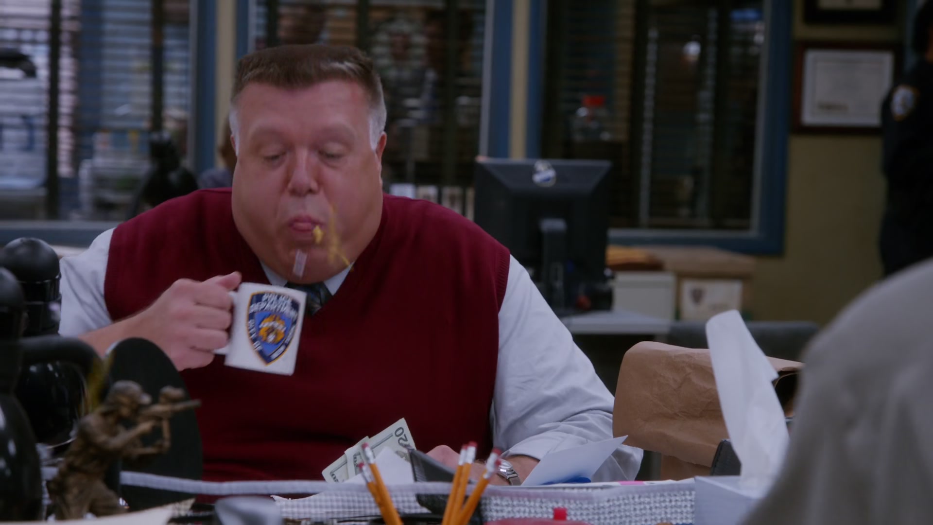 2x08_034.jpg
