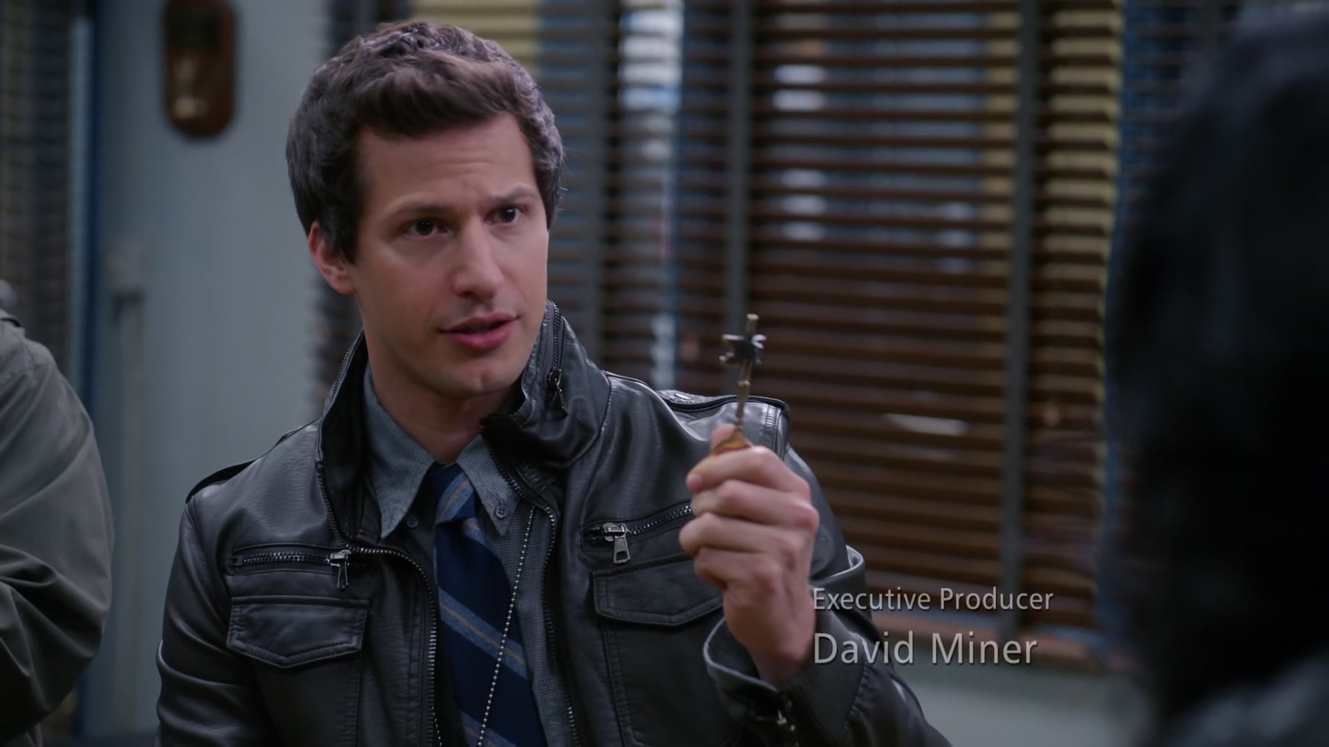 2x08_064.jpg