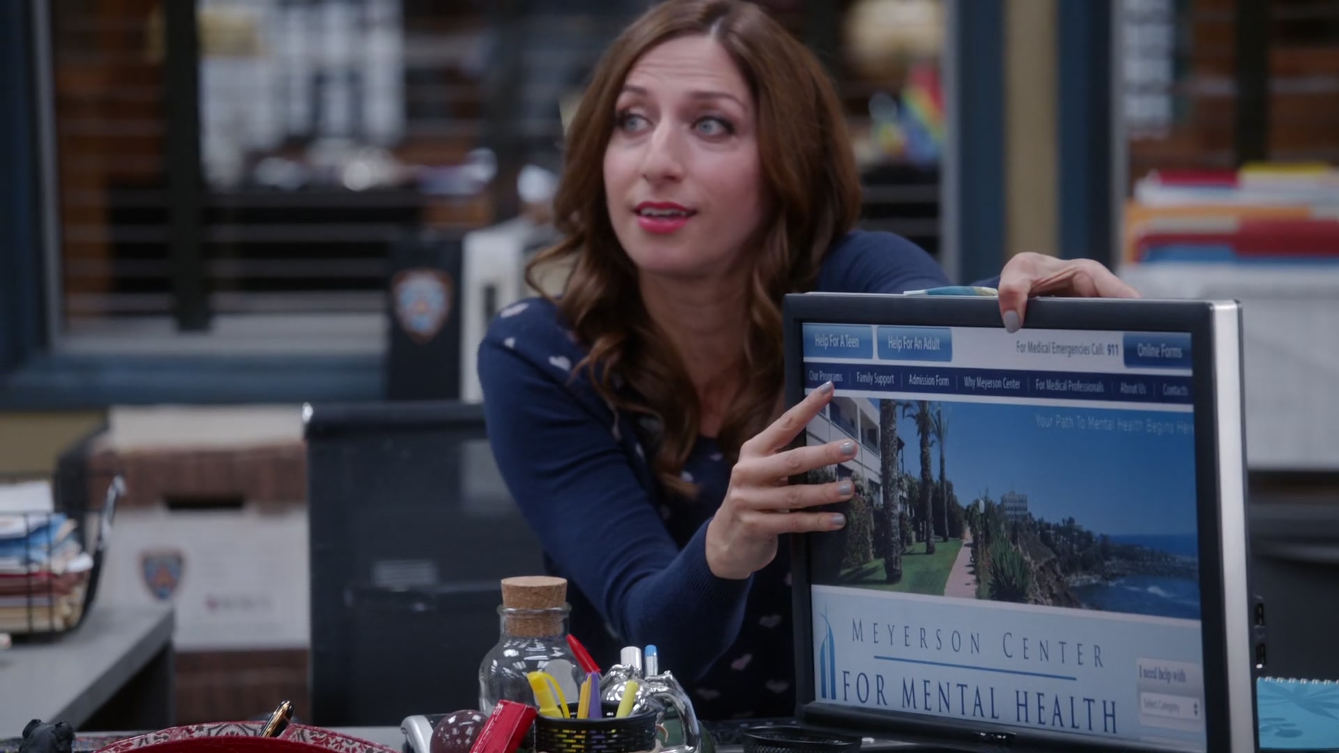 2x08_103.jpg