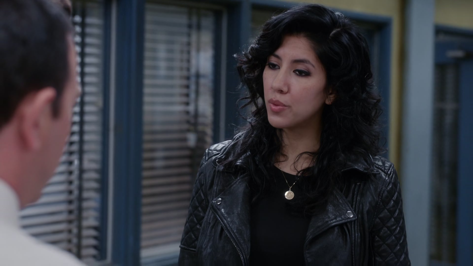 2x08_202.jpg