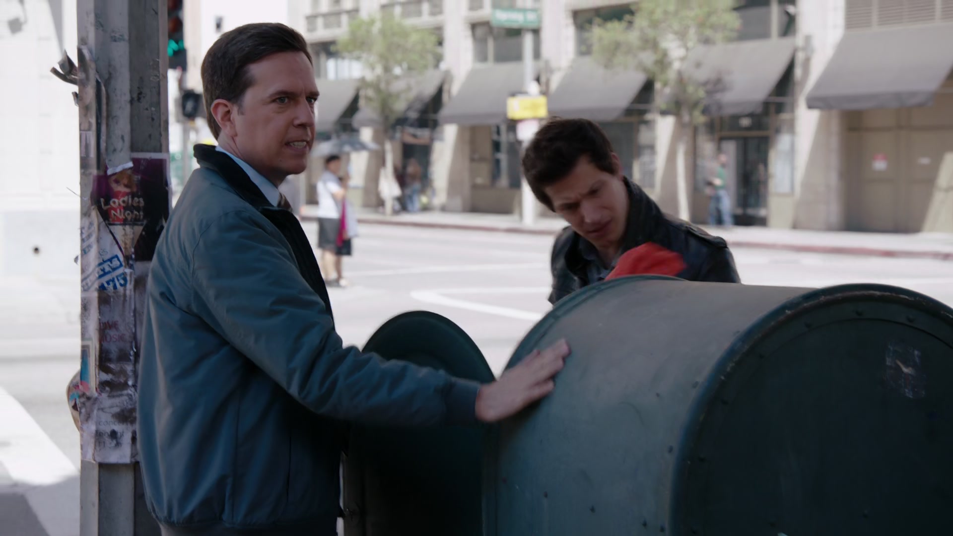 2x08_256.jpg