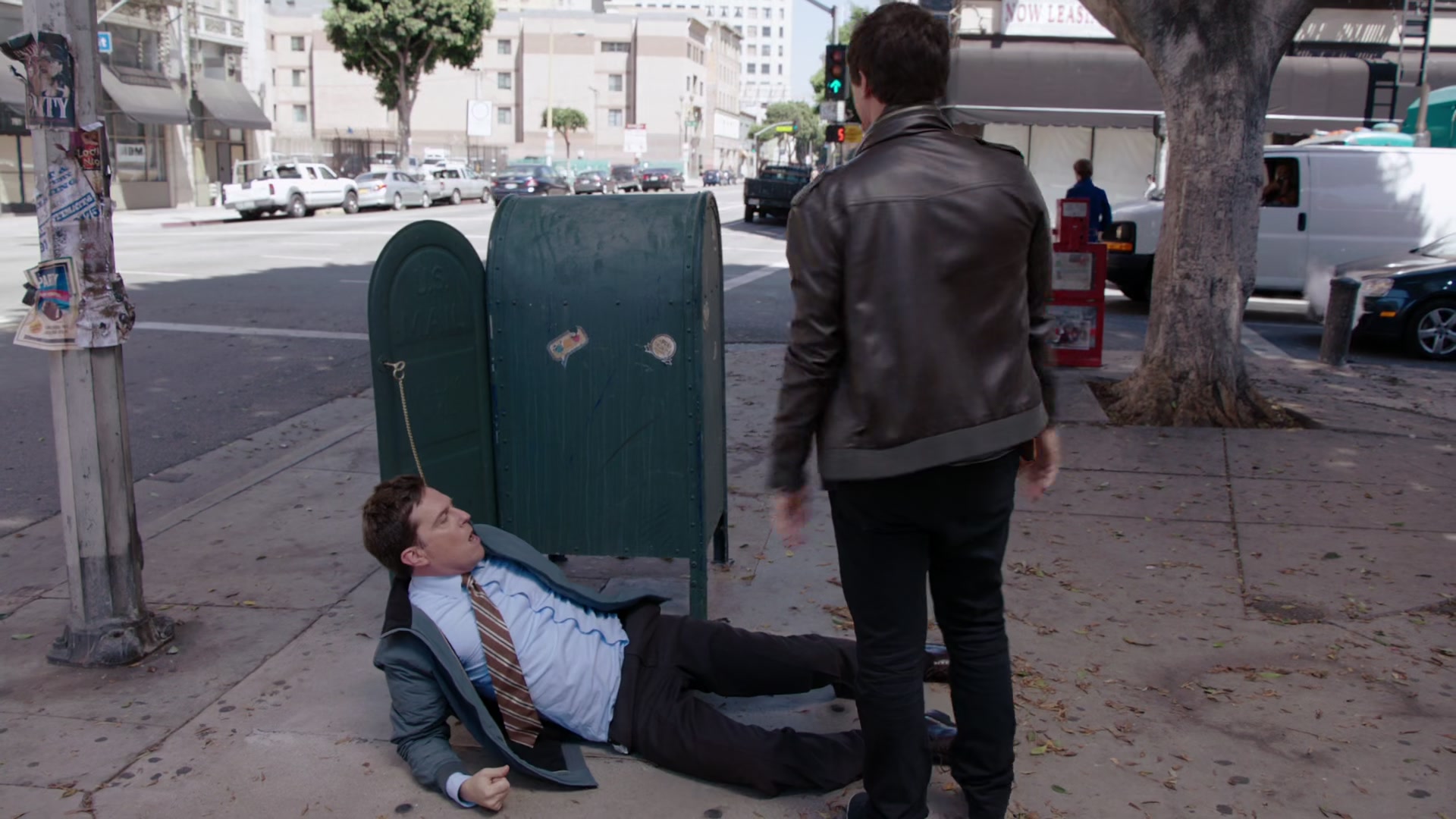 2x08_262.jpg