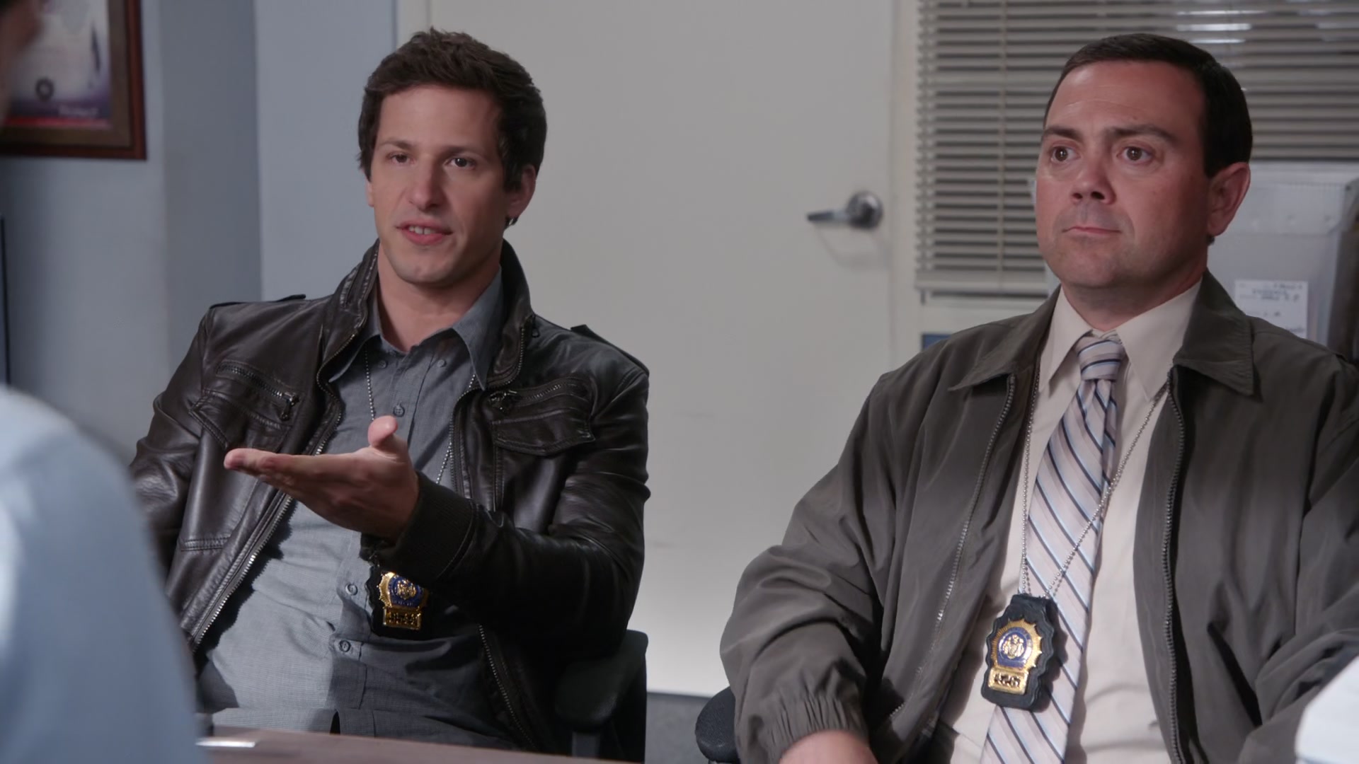 2x08_371.jpg