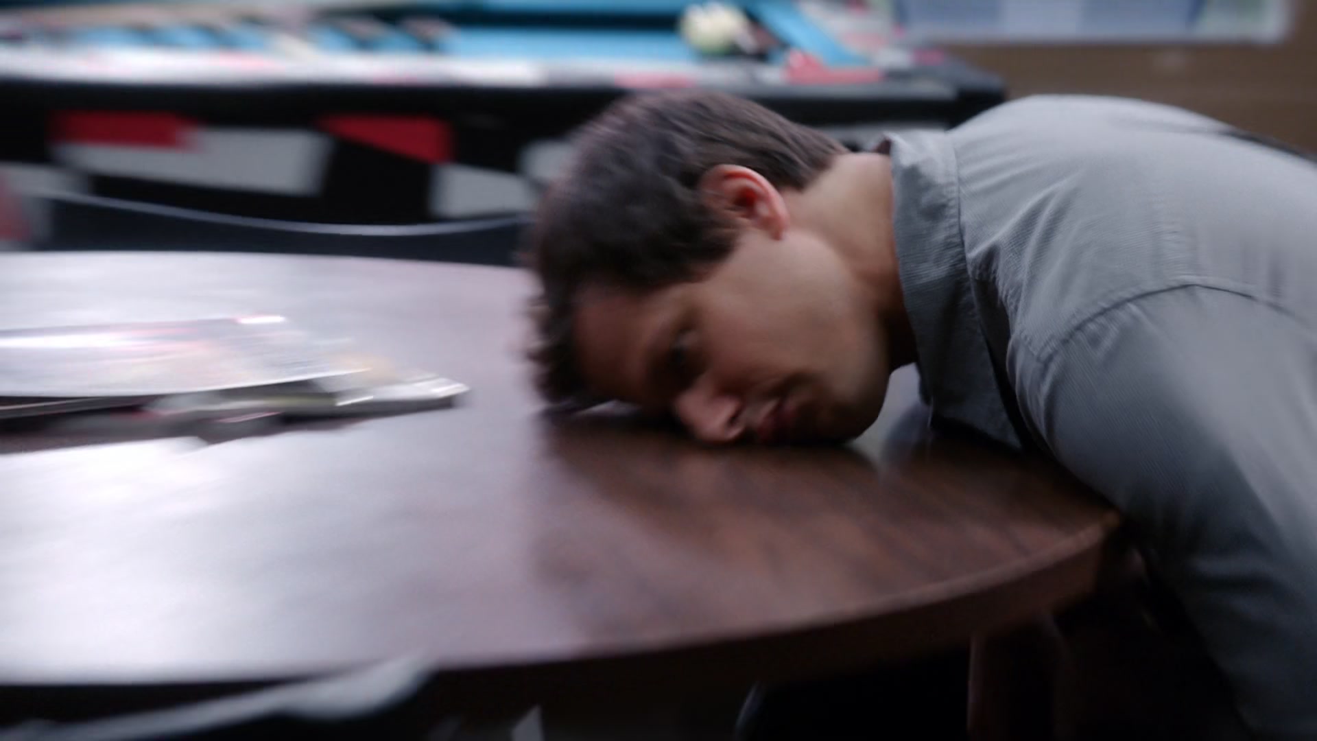 2x08_504.jpg