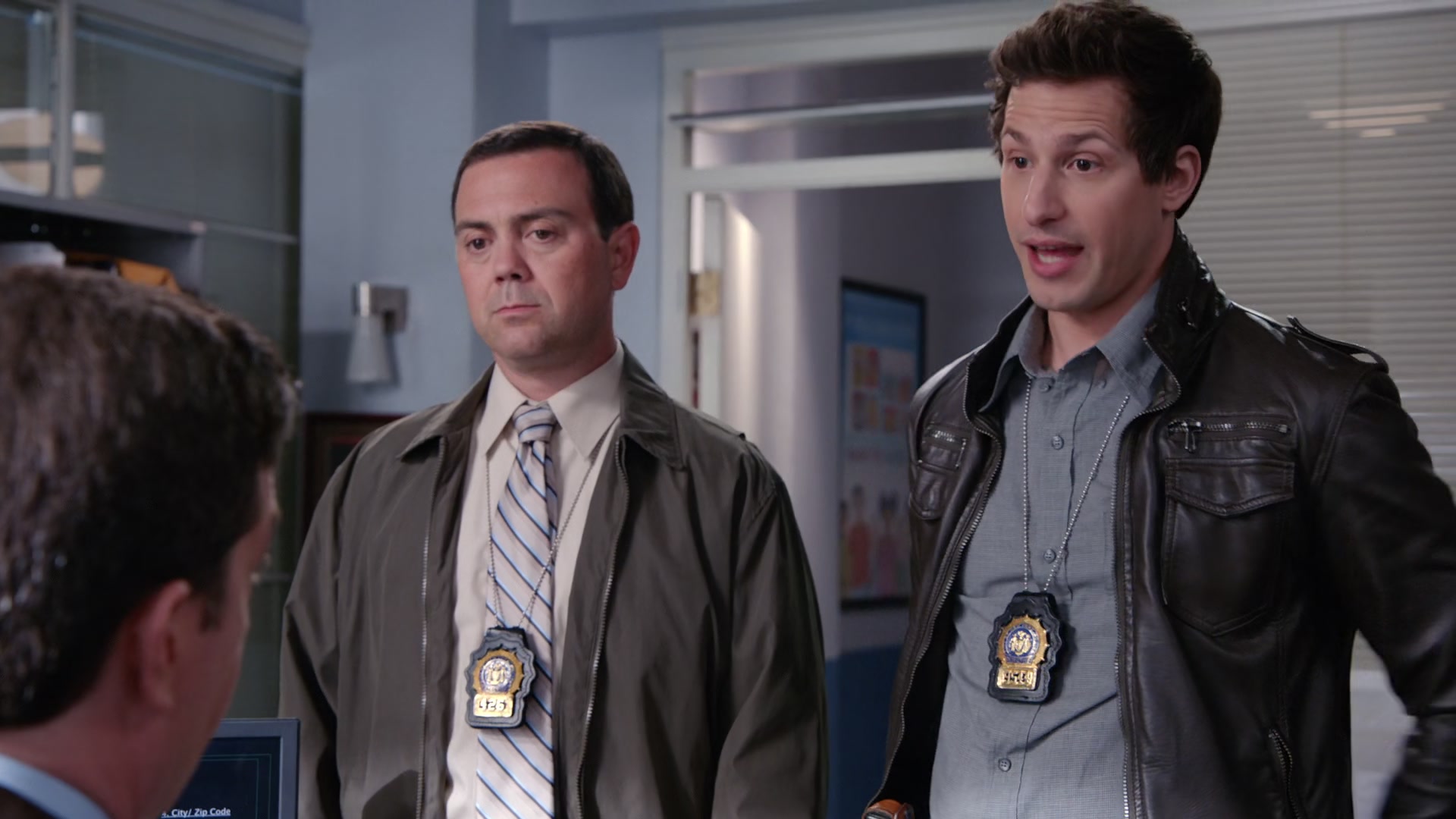 2x08_526.jpg