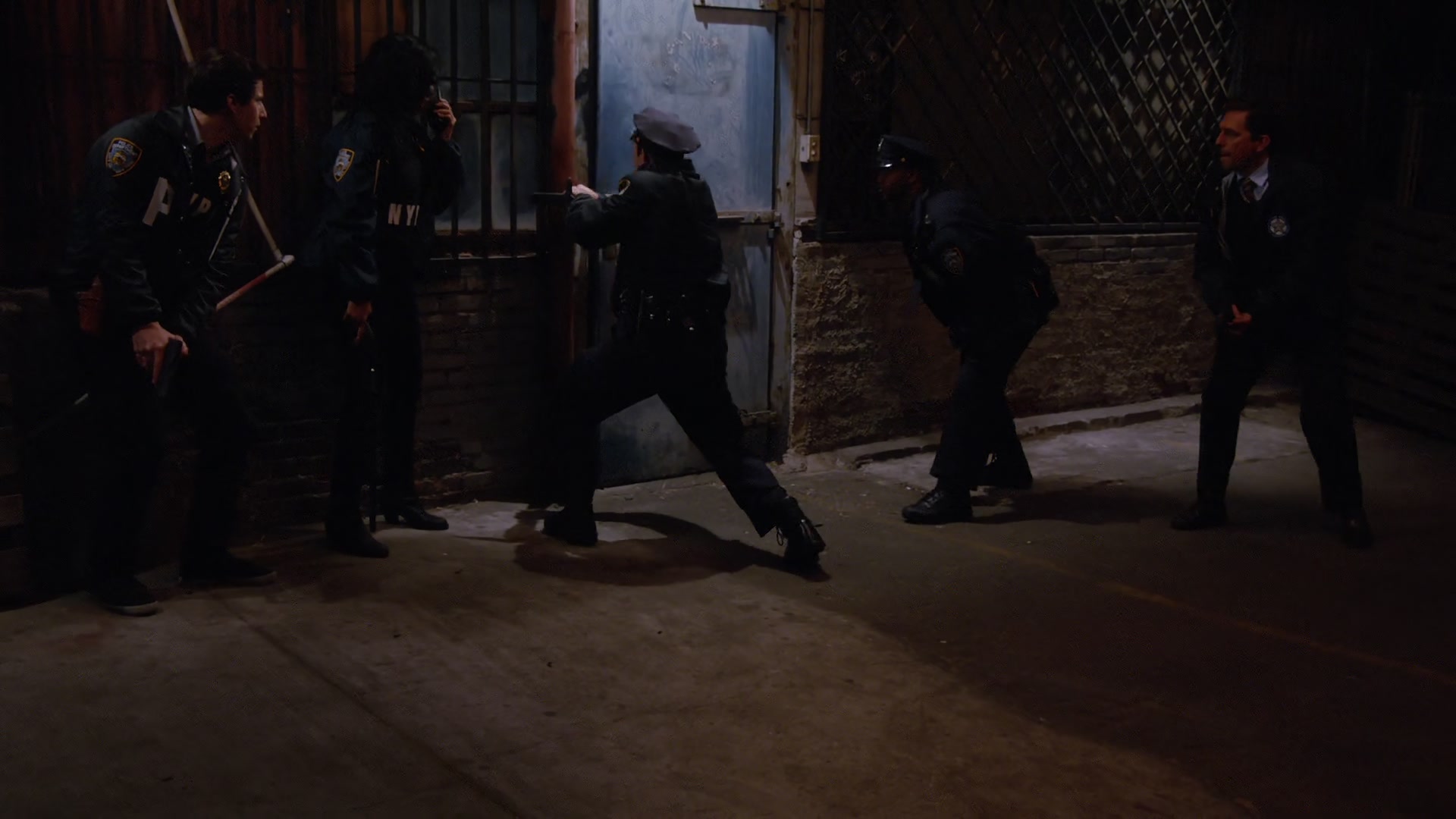 2x08_600.jpg