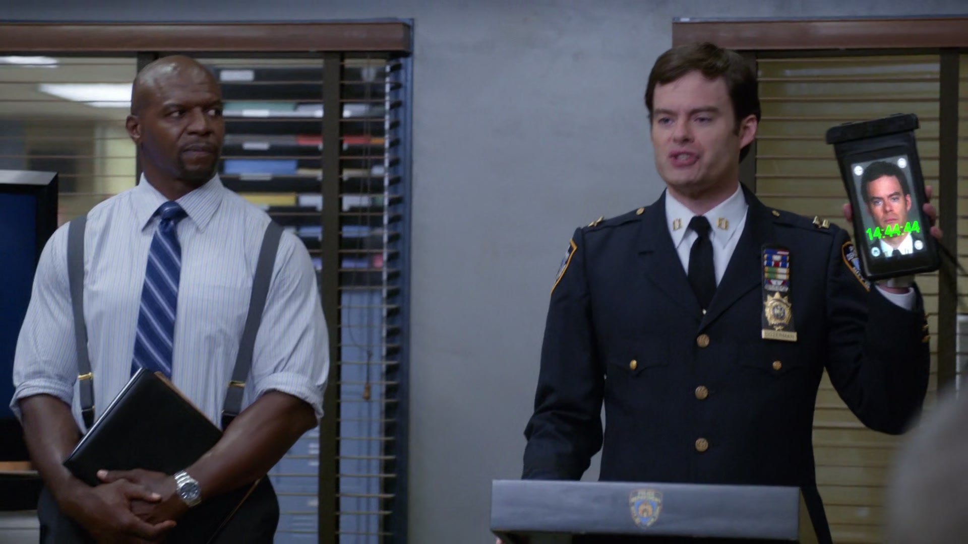 3x01_145.jpg
