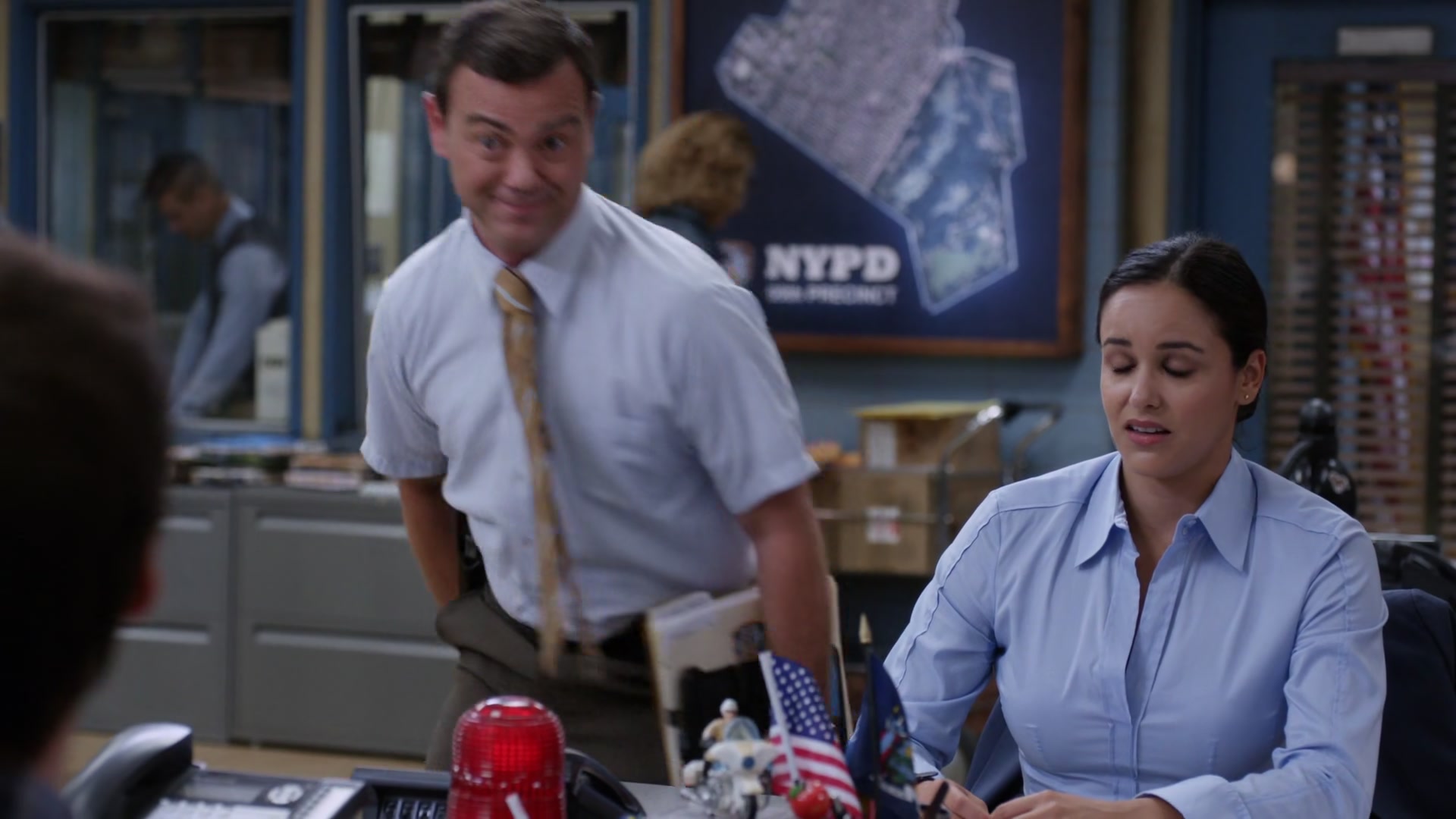 3x01_200.jpg