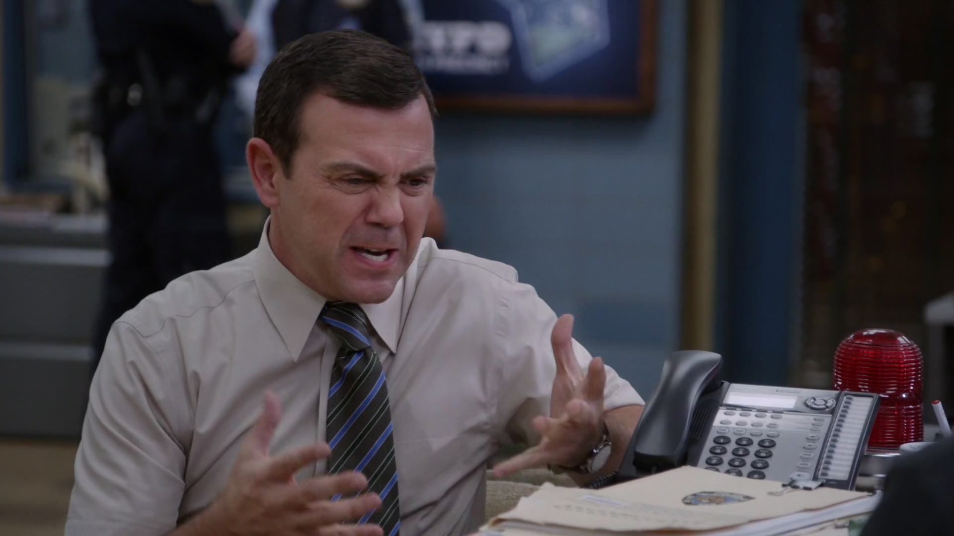 3x01_248.jpg