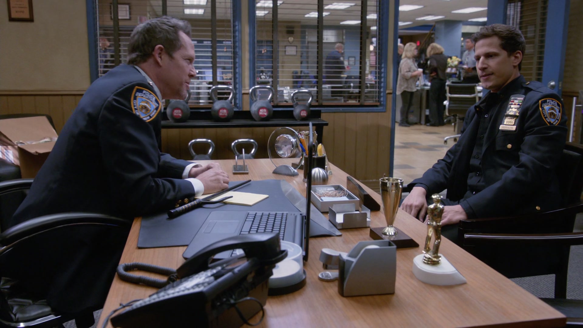 3x02_075.jpg