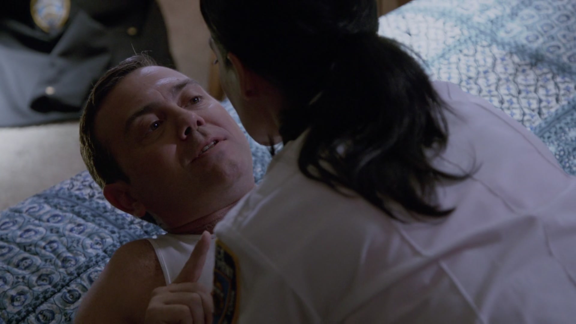 3x02_422.jpg