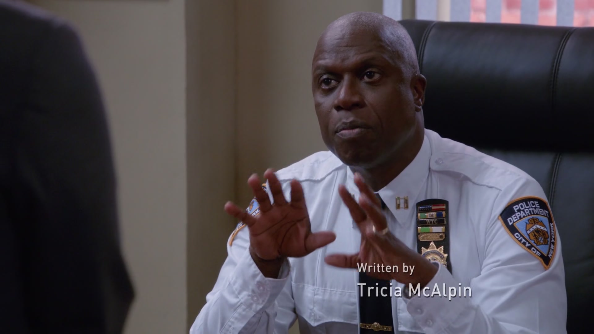 3x03_100.jpg