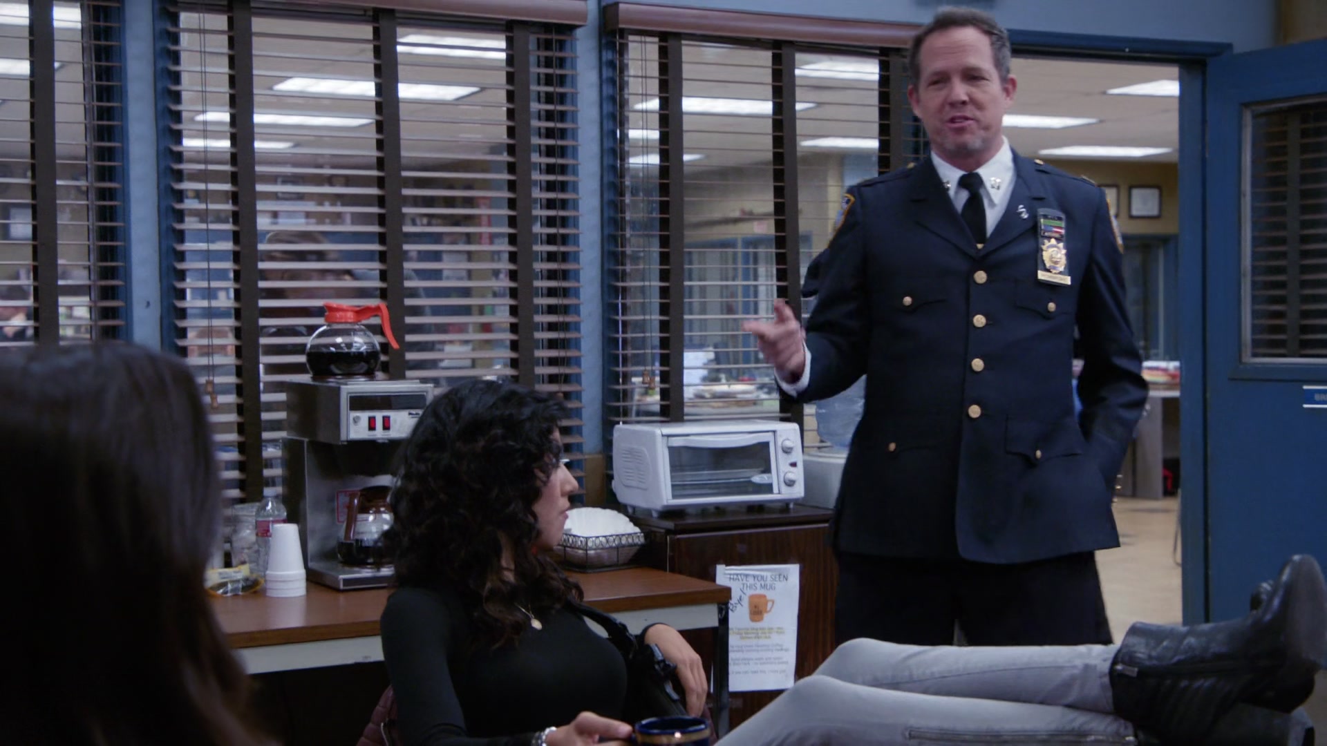 3x04_111.jpg
