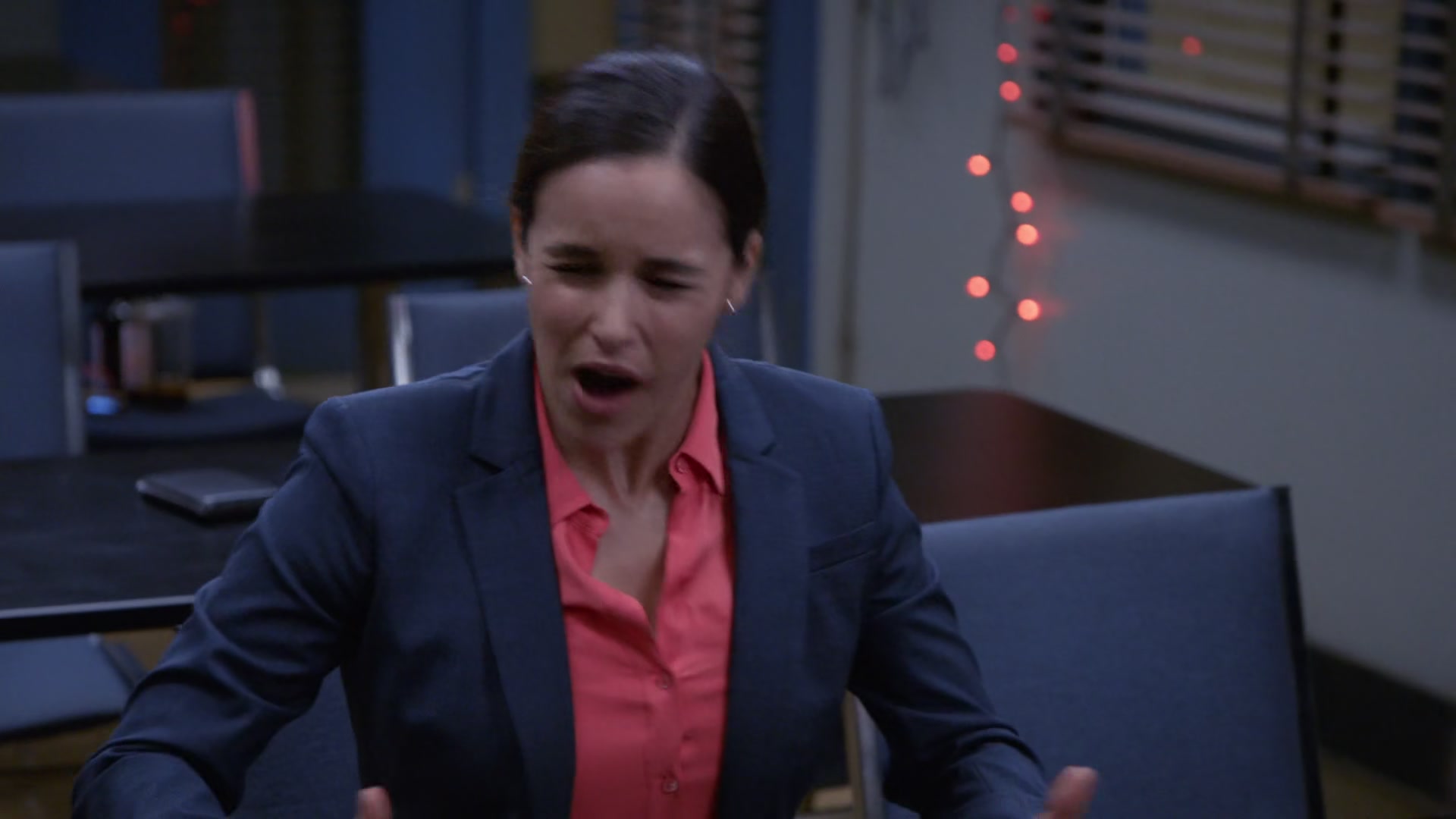 3x05_088.jpg
