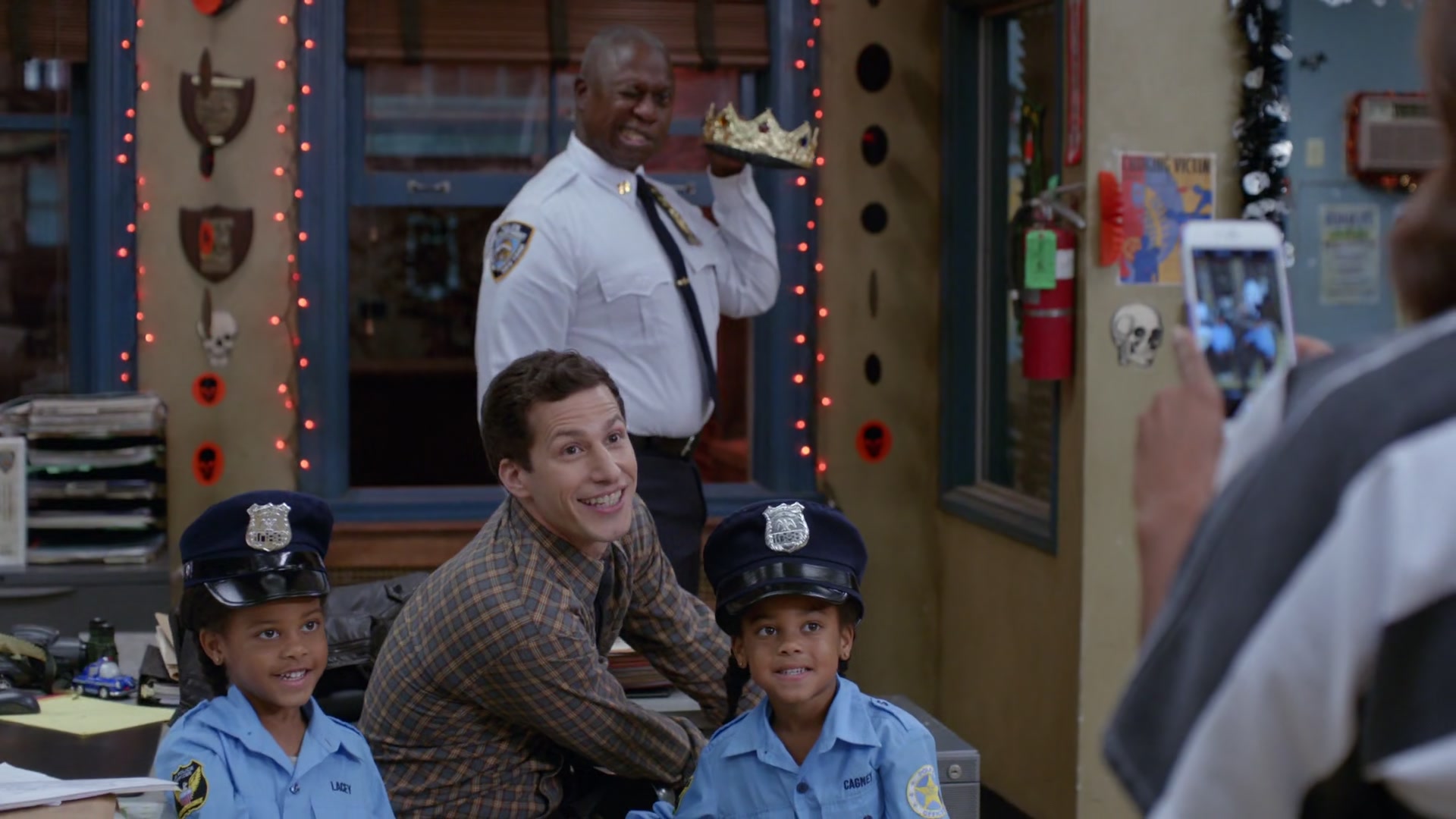 3x05_331.jpg