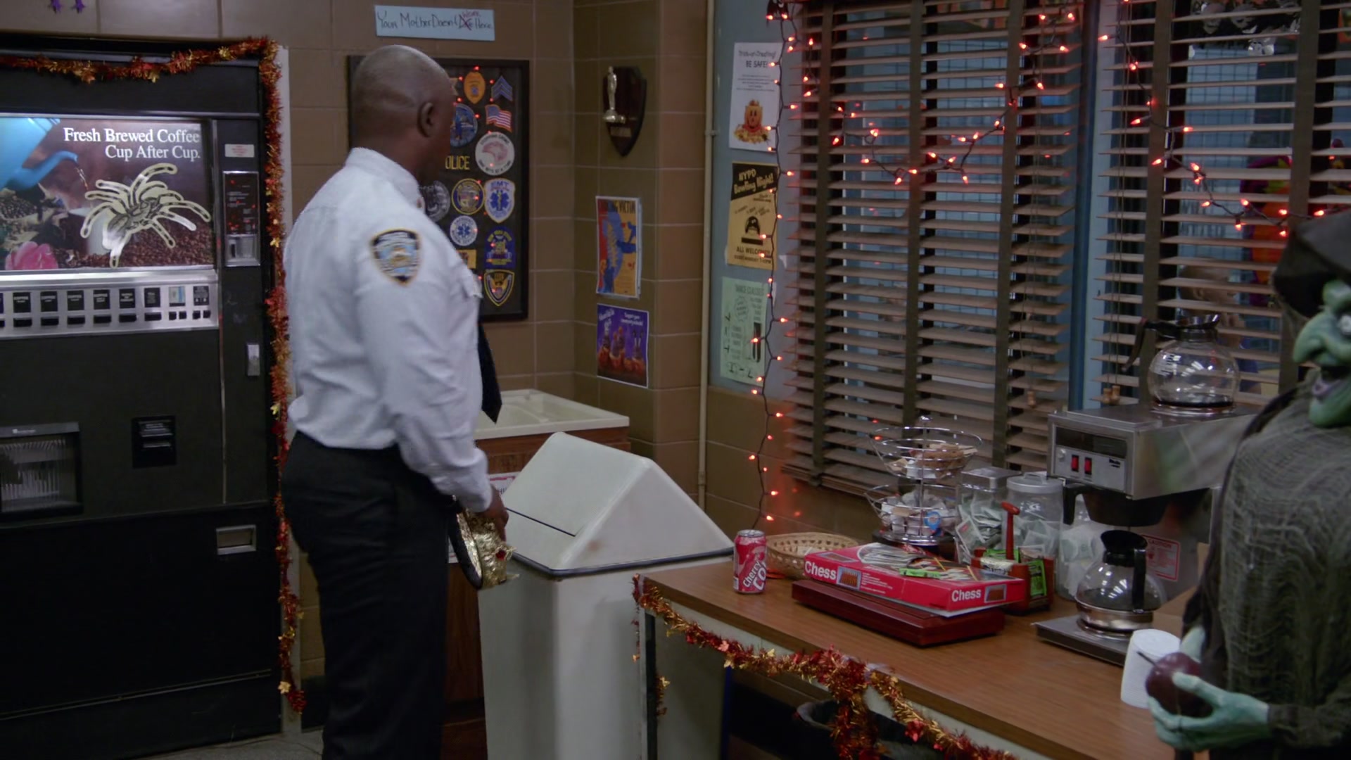 3x05_335.jpg