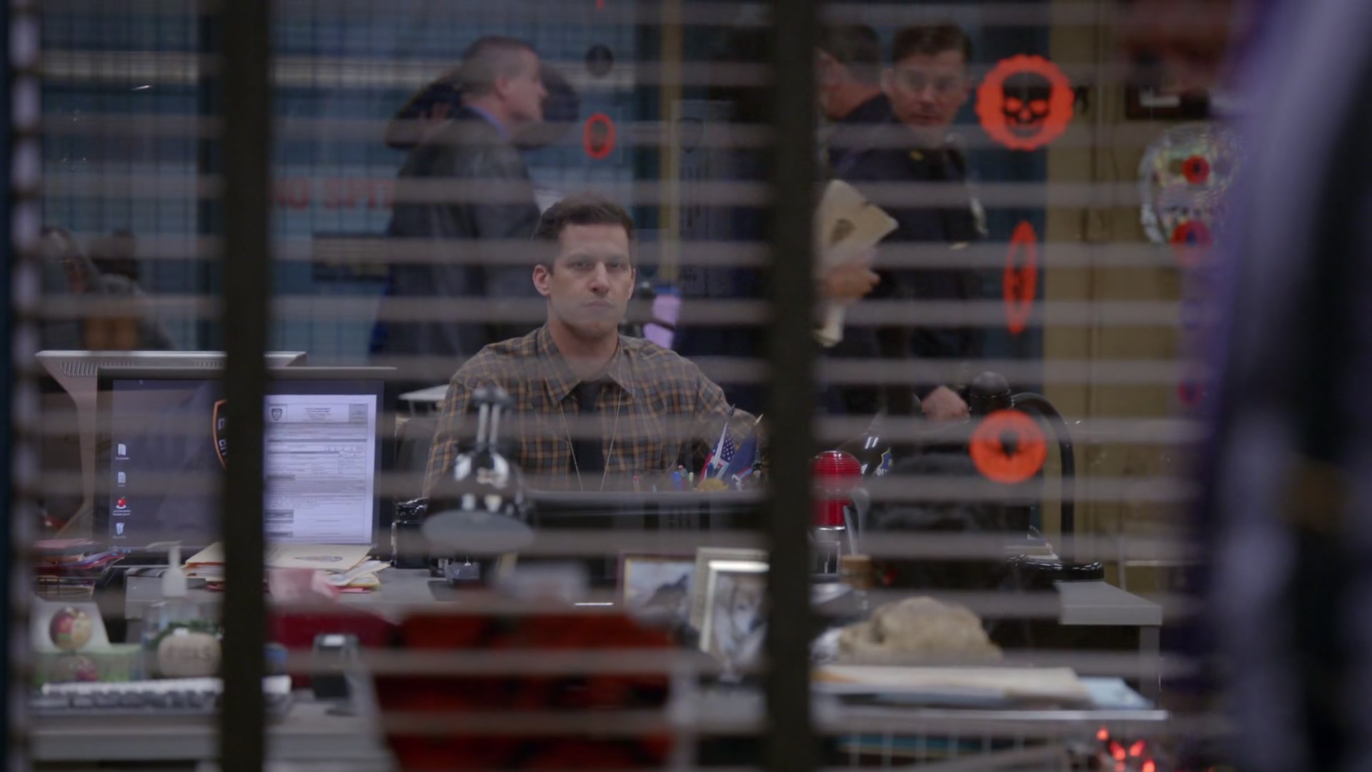 3x05_392.jpg