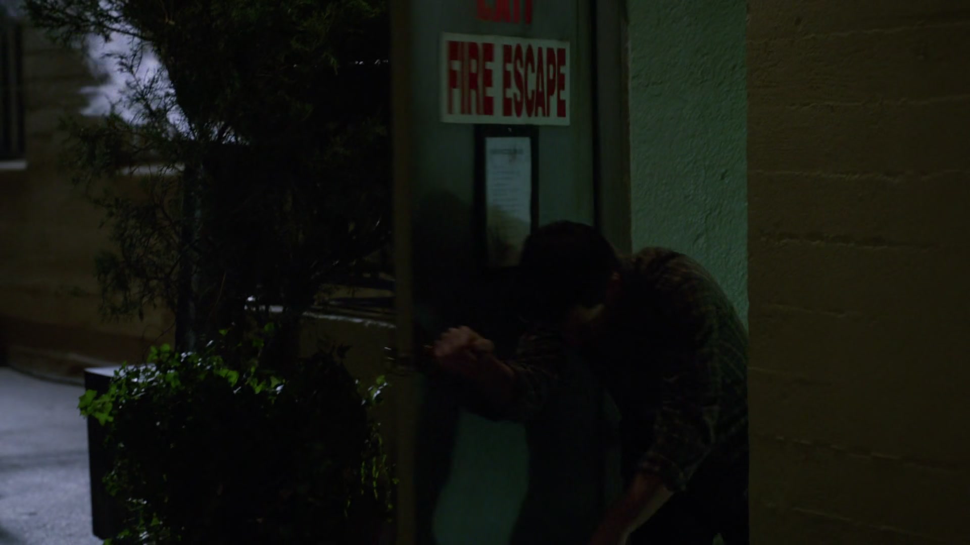 3x05_518.jpg