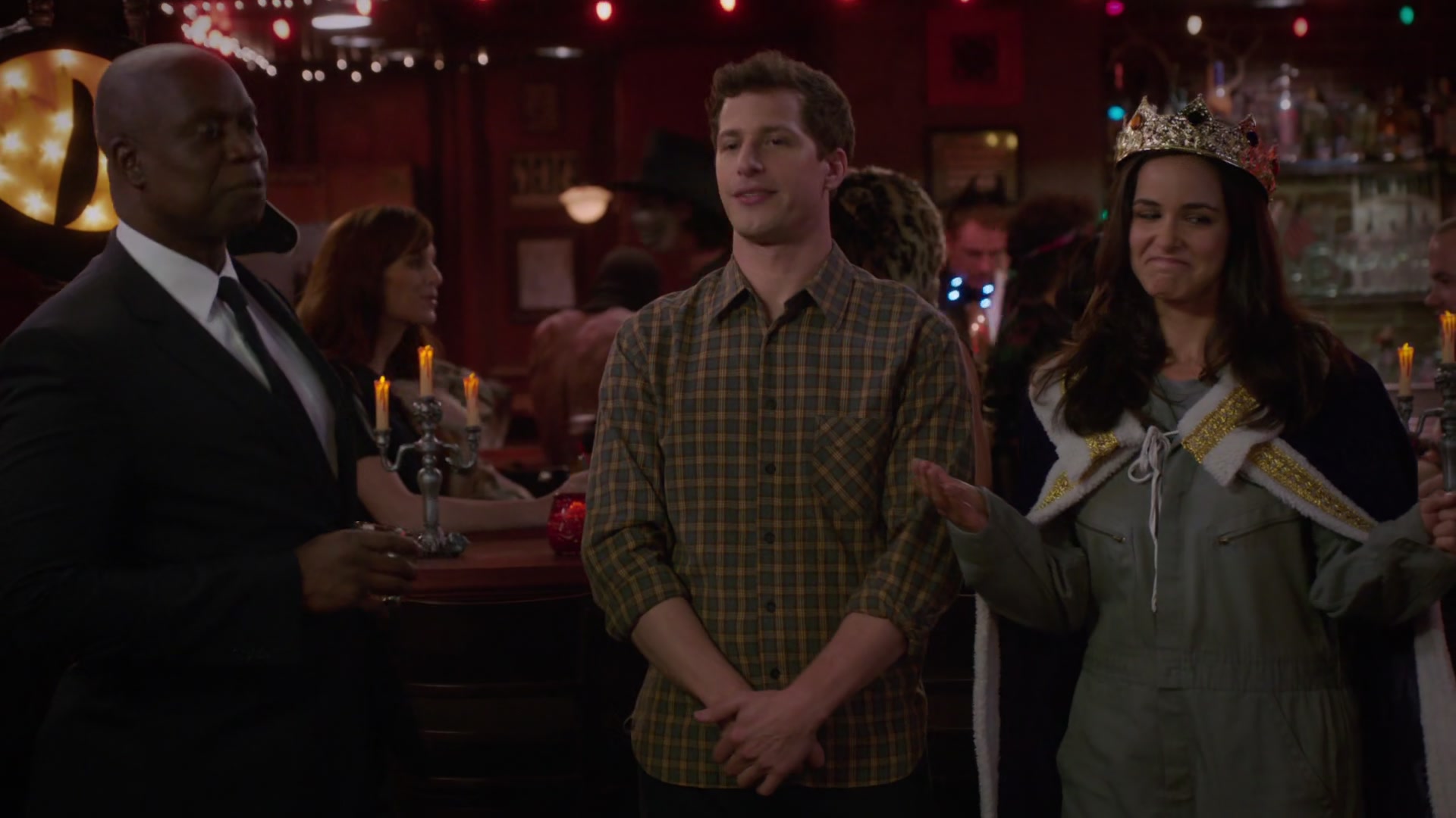 3x05_600.jpg