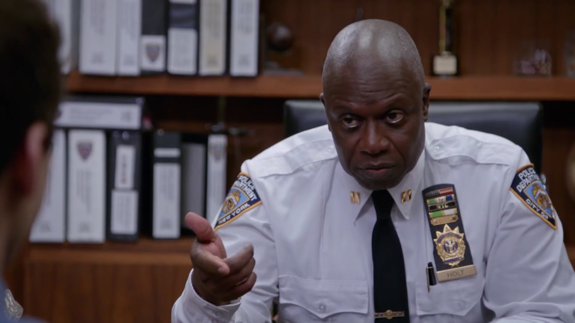 3x07_537.jpg