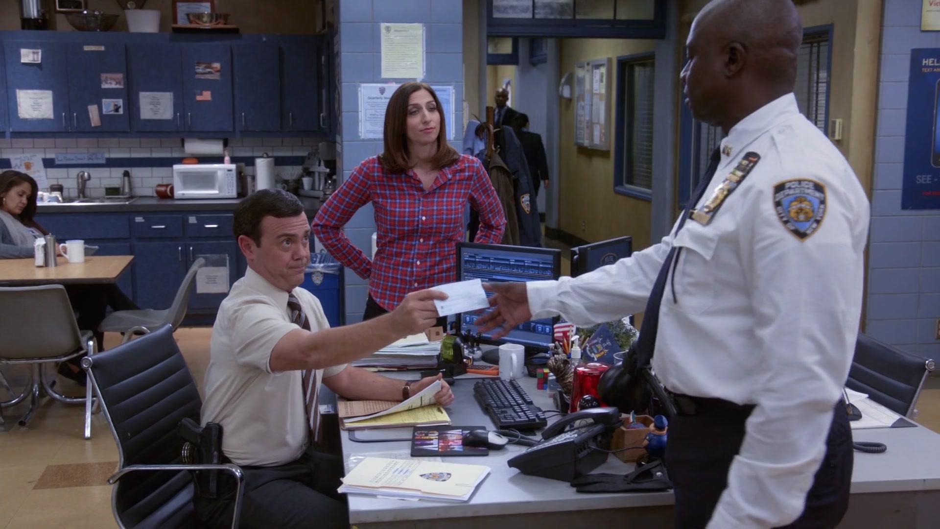 3x07_562.jpg